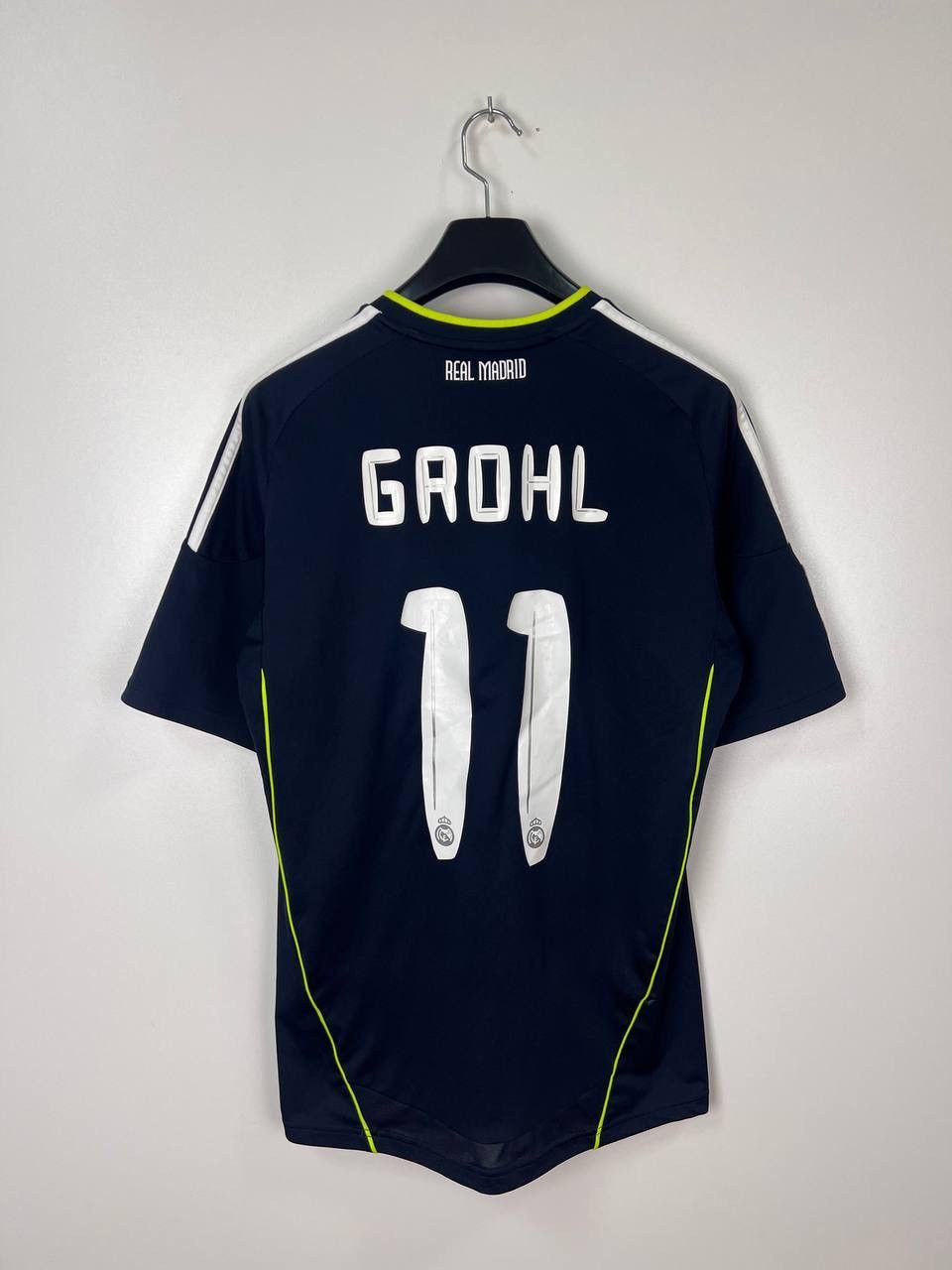 Adidas Real Madrid Adidas Grohl 2010 jersey size S Size US S / EU 44-46 / 1 - 2 Thumbnail