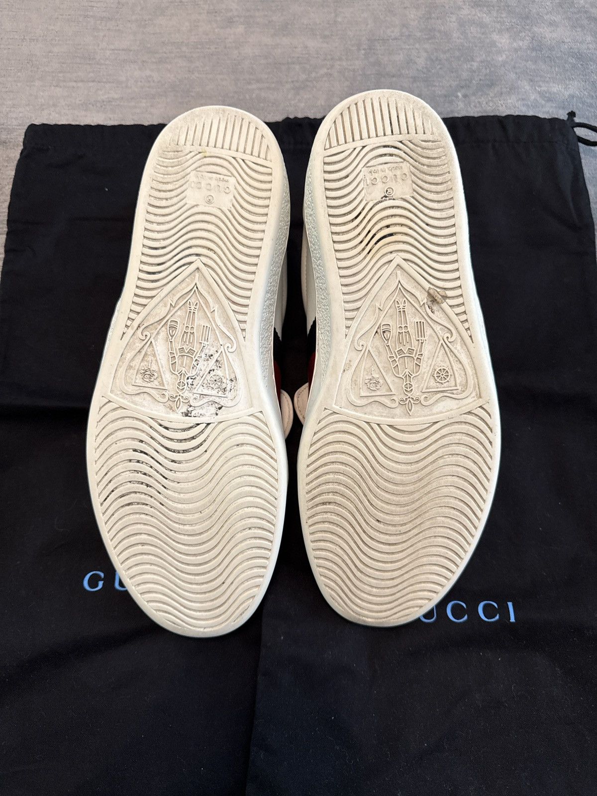 Gucci GUCCI MEN’s ACE sneaker with LOVE IS BLIND removable patches Size US 7 / EU 40 - 5 Thumbnail
