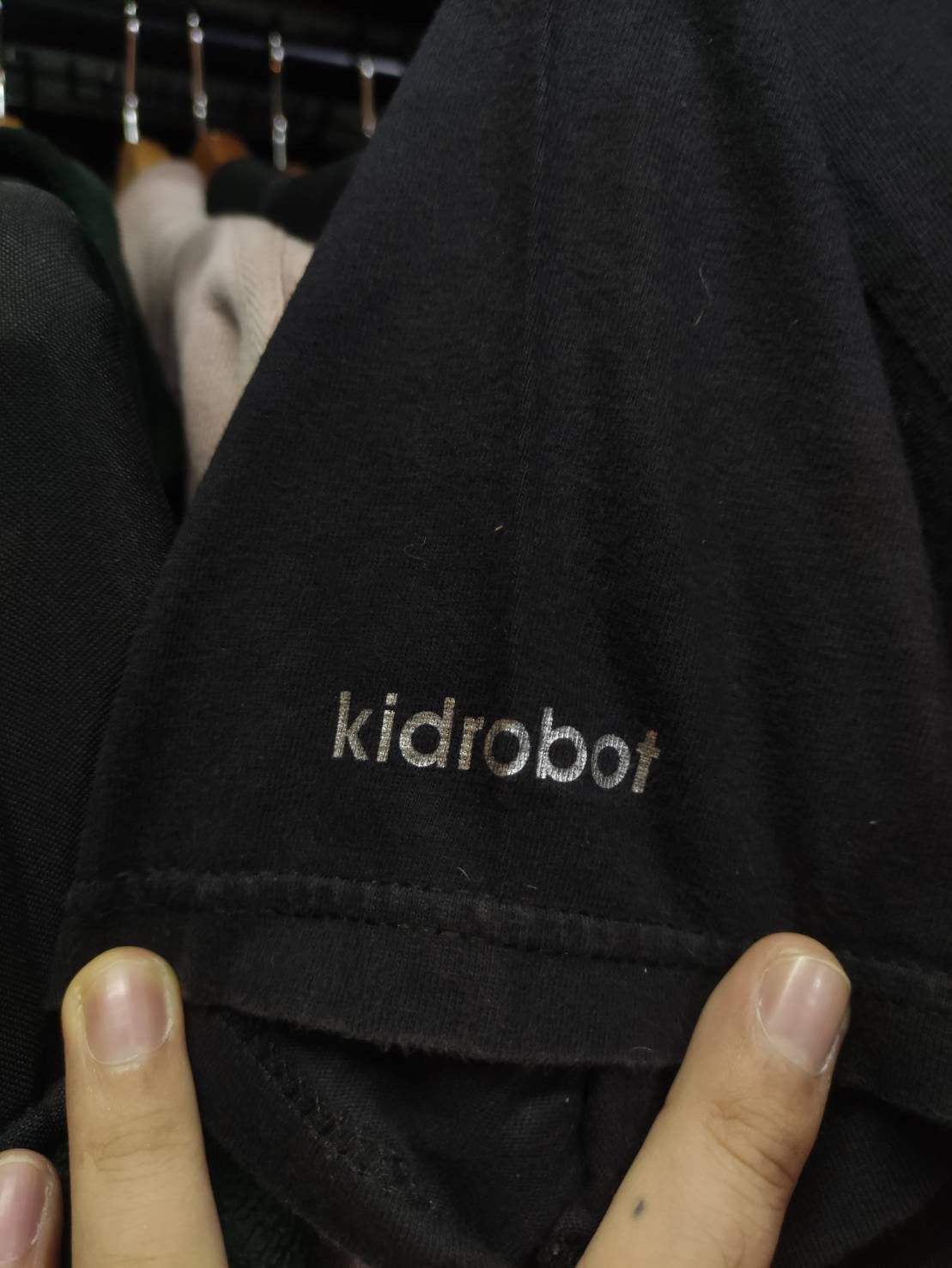 Kid Robot Kid Robot " Robot Head " Logo Metallic Screen Print T-Shirt Size US M / EU 48-50 / 2 - 7 Thumbnail