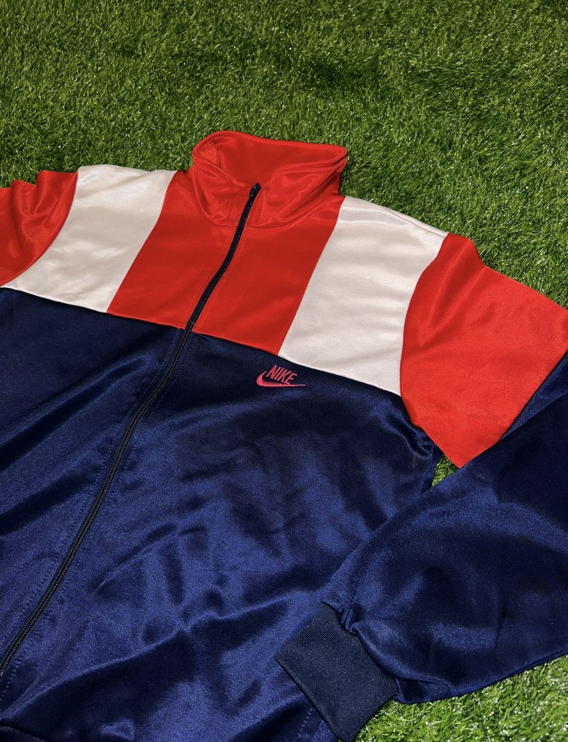 Nike × Vintage Vintage Nike Grey Tag Zip Up Athletic Jacket Size Medium Size US M / EU 48-50 / 2 - 3 Thumbnail