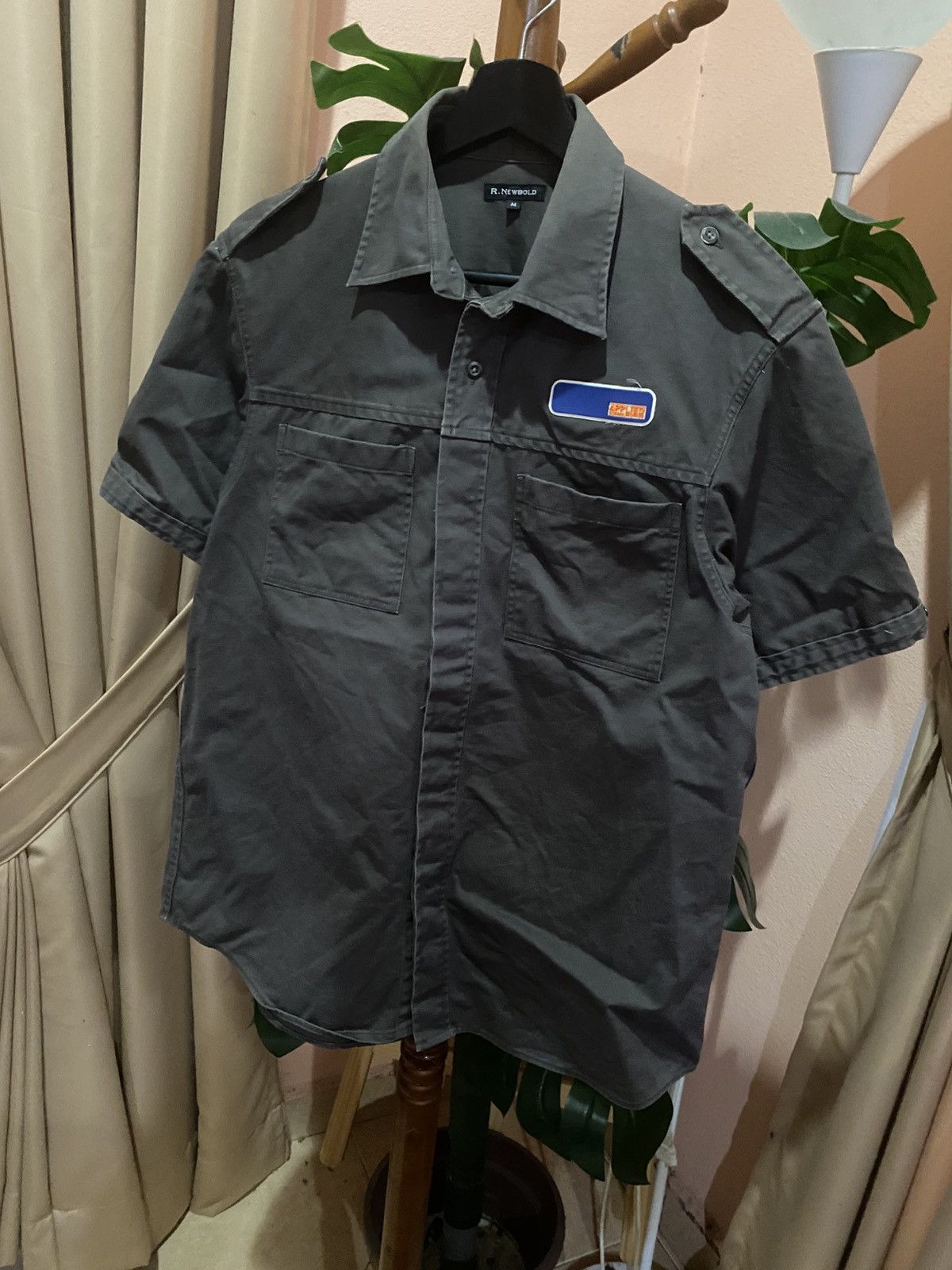 R.Newbold R. Newbold Military-Inspired Short Sleeve Shirt With Patch Size US M / EU 48-50 / 2 - 2 Thumbnail