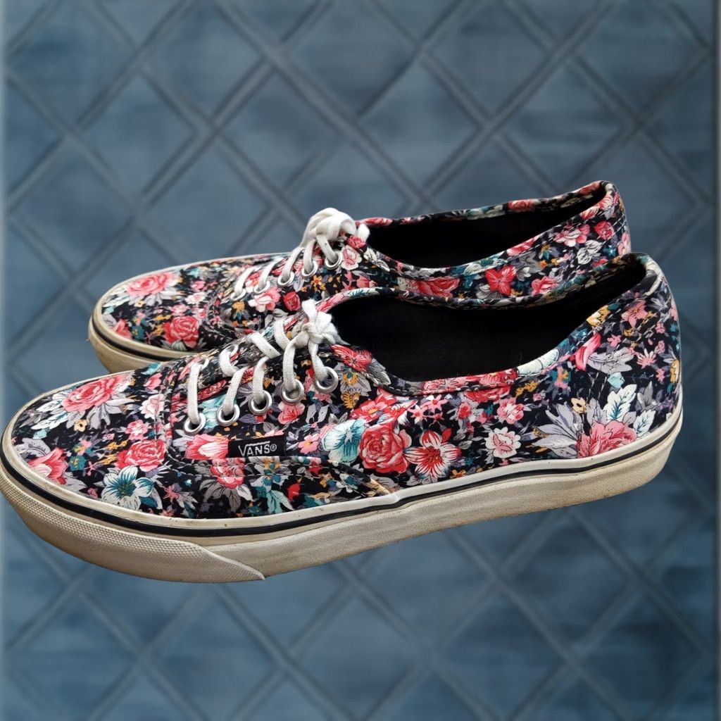 Vans Vans Shoes Mens Size 8.5 Womens 10 Black Floral Canvas Low Top Lace Up Skate Size M / US 6-8 / IT 42-44 - 1 Thumbnail