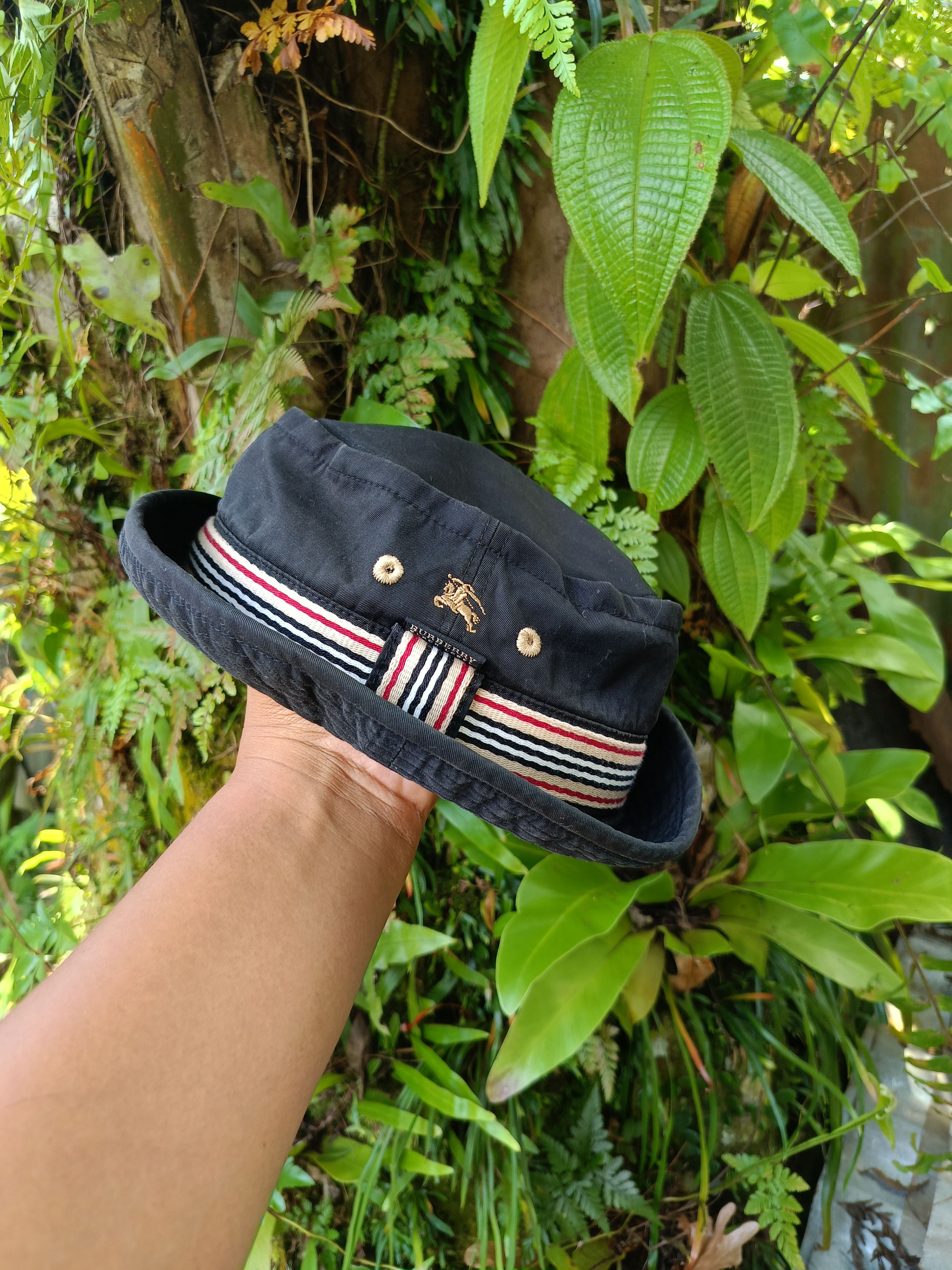 Burberry BURBERRY BLACK LABEL VINTAGE BUCKET HAT Size ONE SIZE - 2 Thumbnail