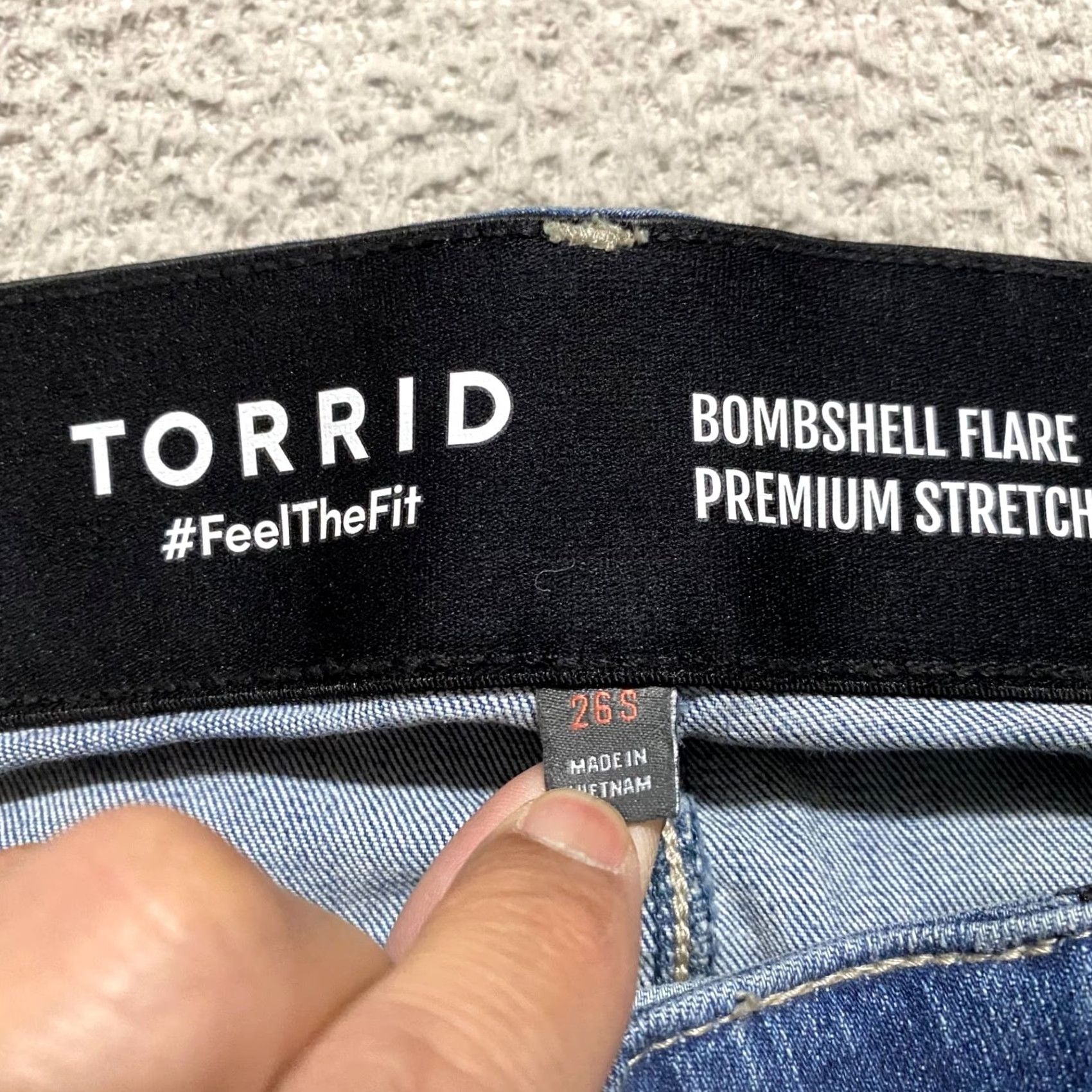 Torrid Torrid Jeans Flared 26P Petite Blue Denim Medium Wash 5-Pocket Stretch Size 26" / US 2 / IT 38 - 3 Thumbnail