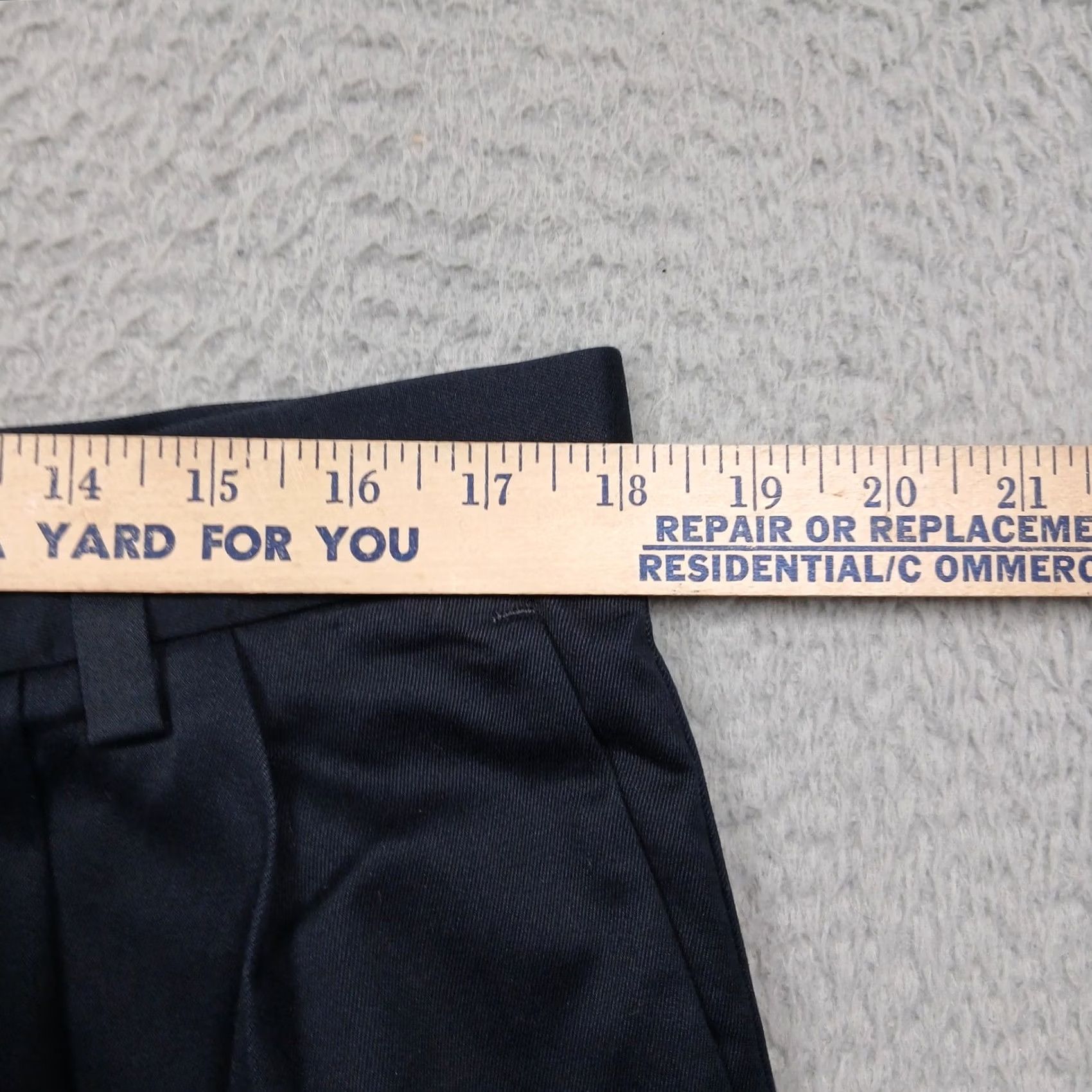 Dockers Dockers D3 Classic Fit Pleated Khaki Pants Men 36x34 Navy NWT Size US 36 / EU 52 - 7 Thumbnail