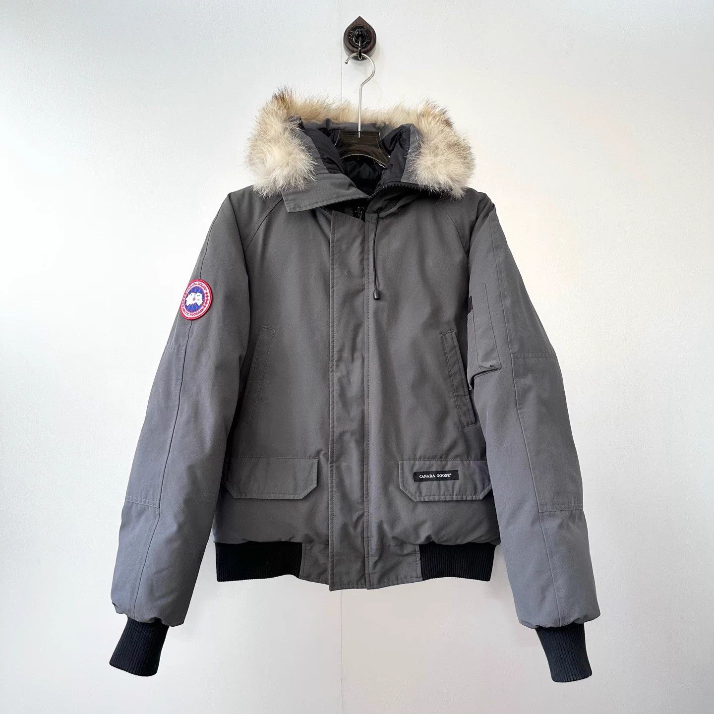 Canada Goose Canada Goose Chilliwack Pilot Short Puffer Graphite L Size US L / EU 52-54 / 3 - 1 Thumbnail