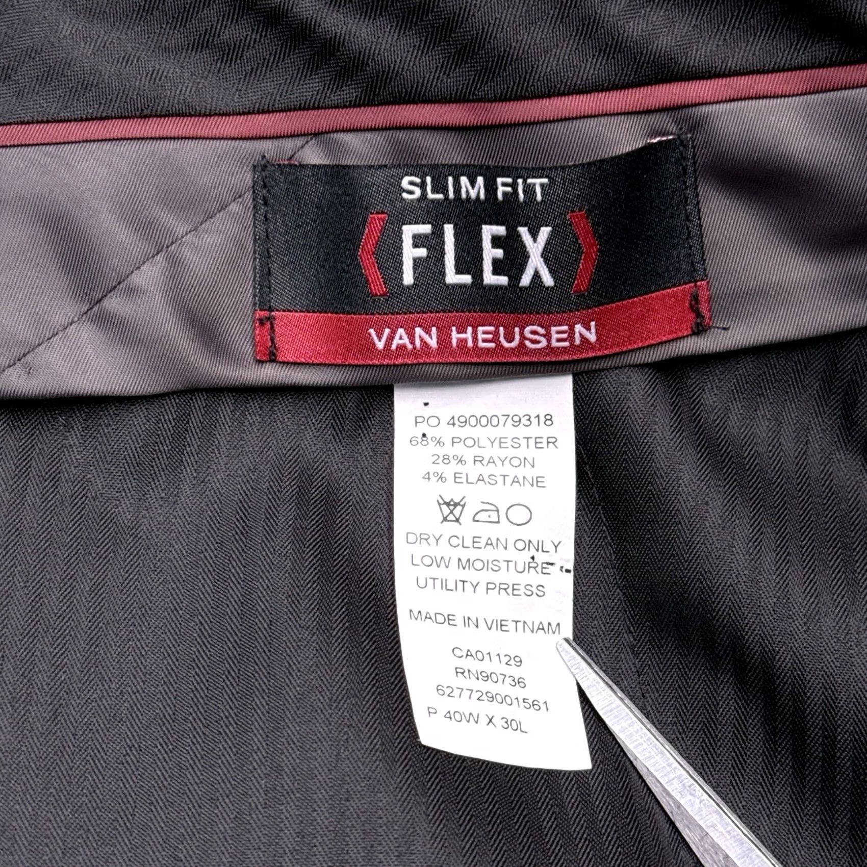 Van Heusen Van Heusen Dress Pants Mens 40x30 Black Slim Stretch Nre Flex Size US 40 / EU 56 - 6 Thumbnail