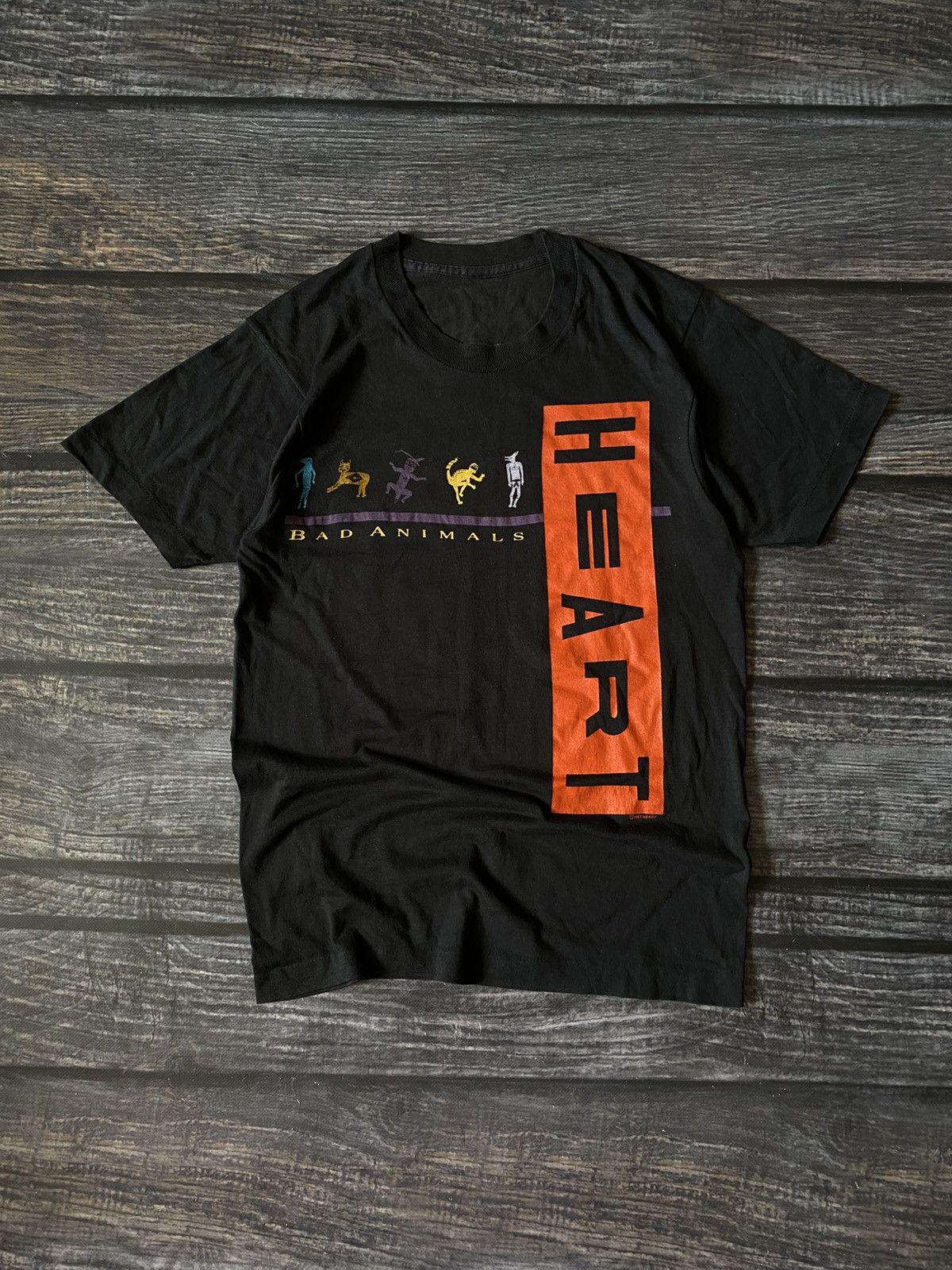Vintage Heart Badanimals 1988 tour vintage rare t-shirt merch Size US M / EU 48-50 / 2 - 1 Thumbnail