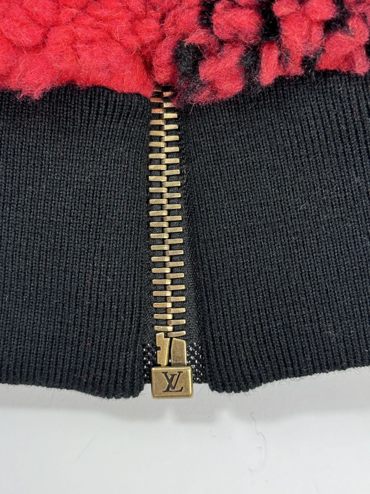 Louis Vuitton Fleece Red Flannel Zip Up Jacket 1AFXOF Size US L / EU 52-54 / 3 - 3 Thumbnail