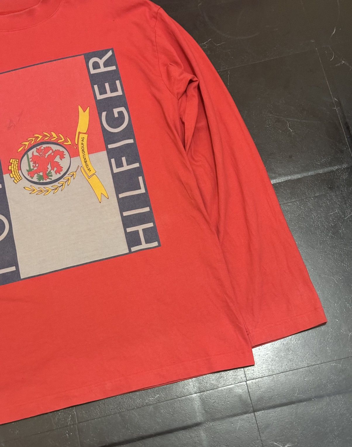 Vetements Vetements x Tommy Hilfiger Long Sleeve Red Size US XS / EU 42 / 0 - 6 Thumbnail