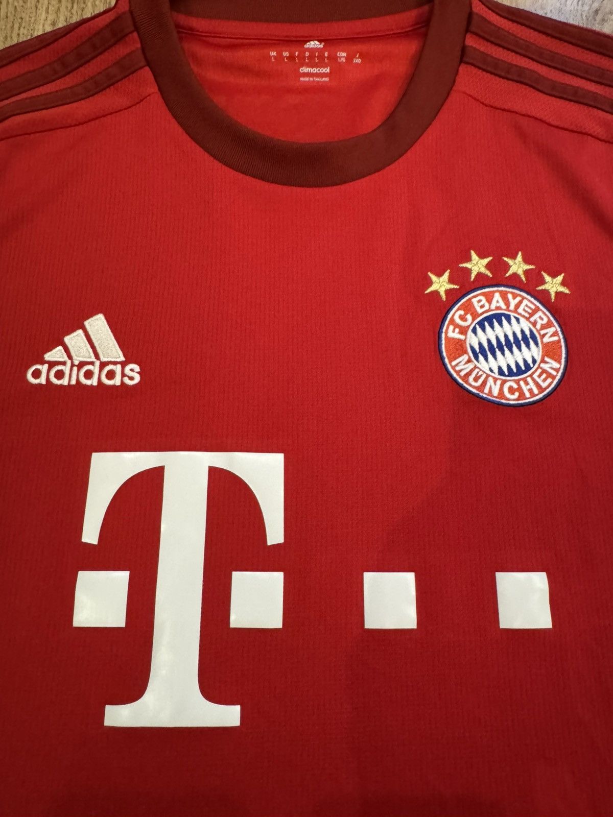 Adidas BAYERN MUNICH 2015 2016 HOME FOOTBALL SHIRT ADIDAS SIZE L Size US L / EU 52-54 / 3 - 6 Thumbnail