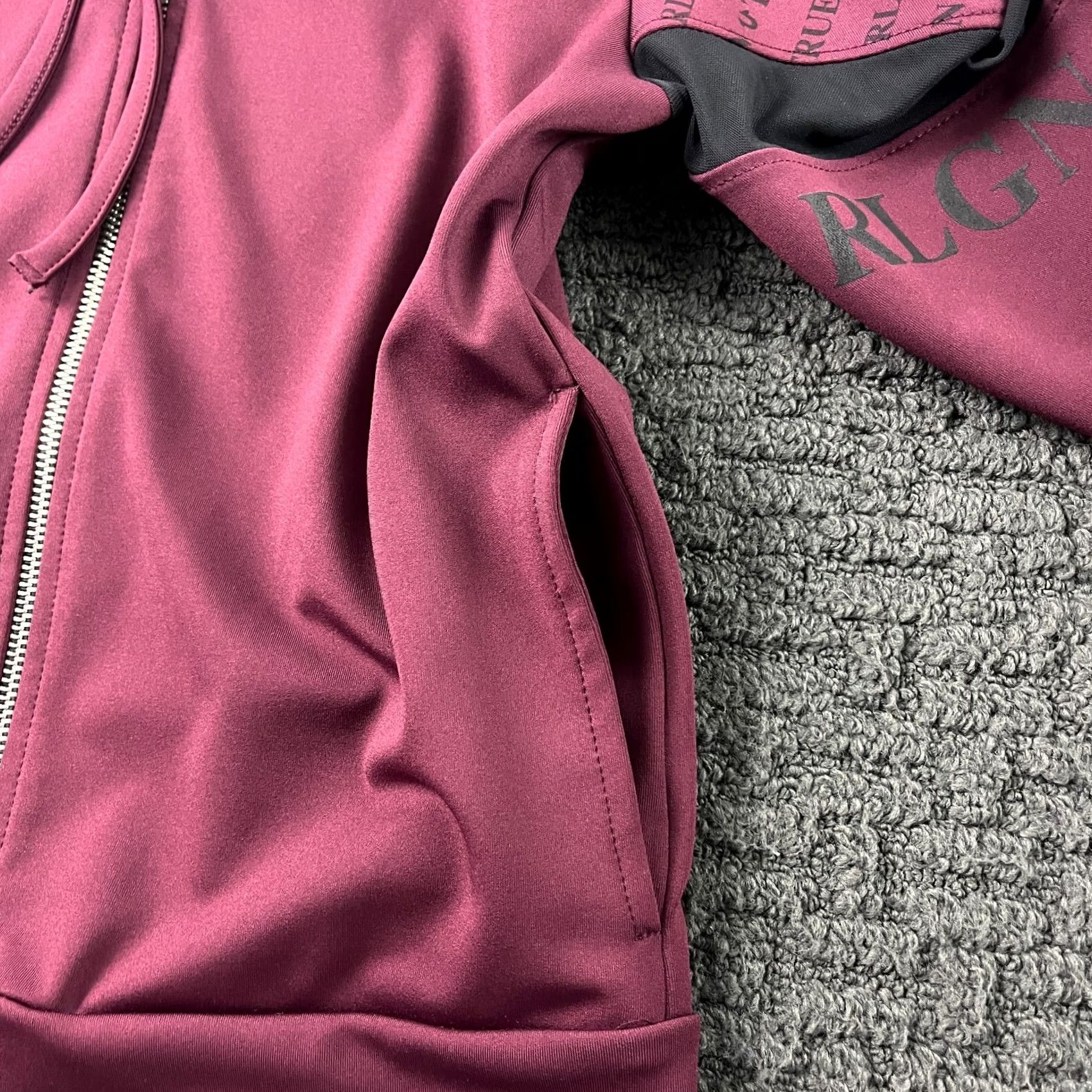 True Religion True Religion Hoodie XS Womens Burgundy Red Full Zip Jacket Monogram Logo Zipper Hooded Size XS / US 0-2 / IT 36-38 - 3 Thumbnail