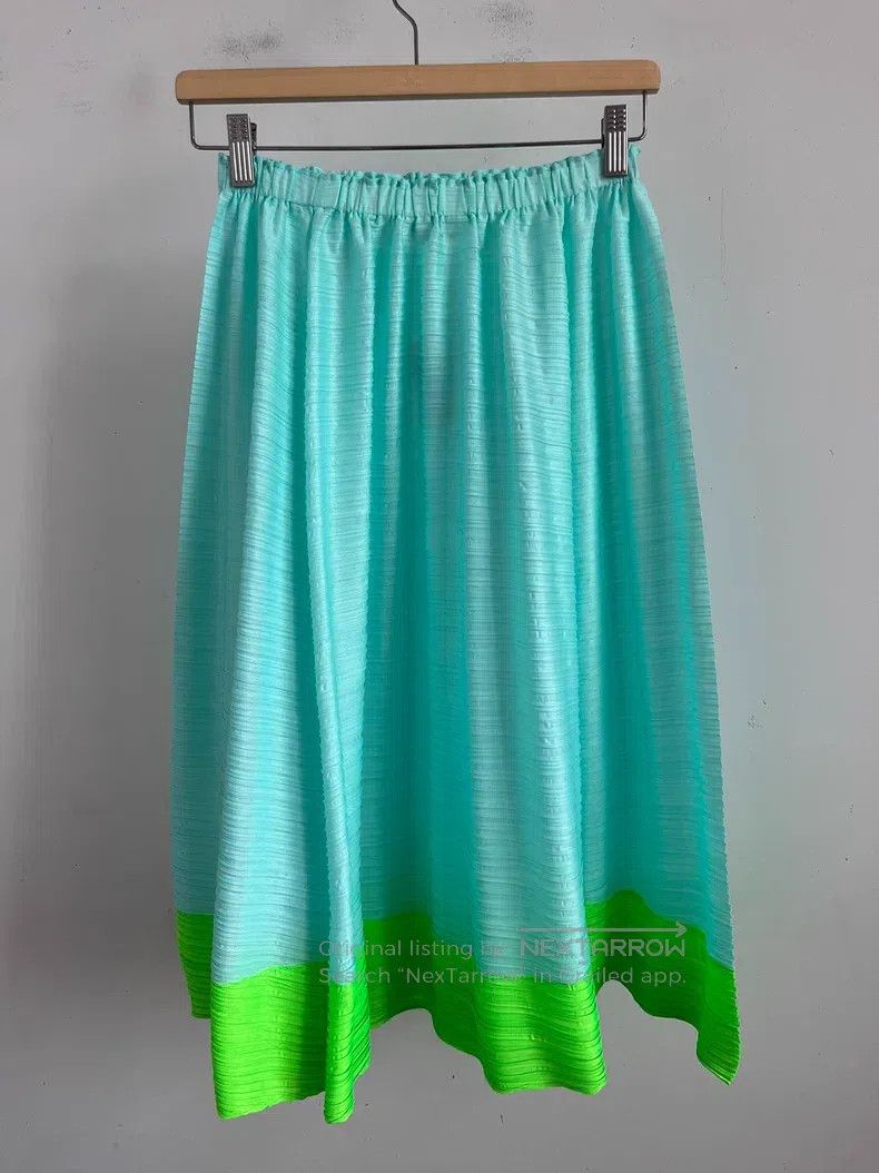 Issey Miyake Issey Miyake size:3 Blue Midi Skirt Size 22" - 2 Thumbnail
