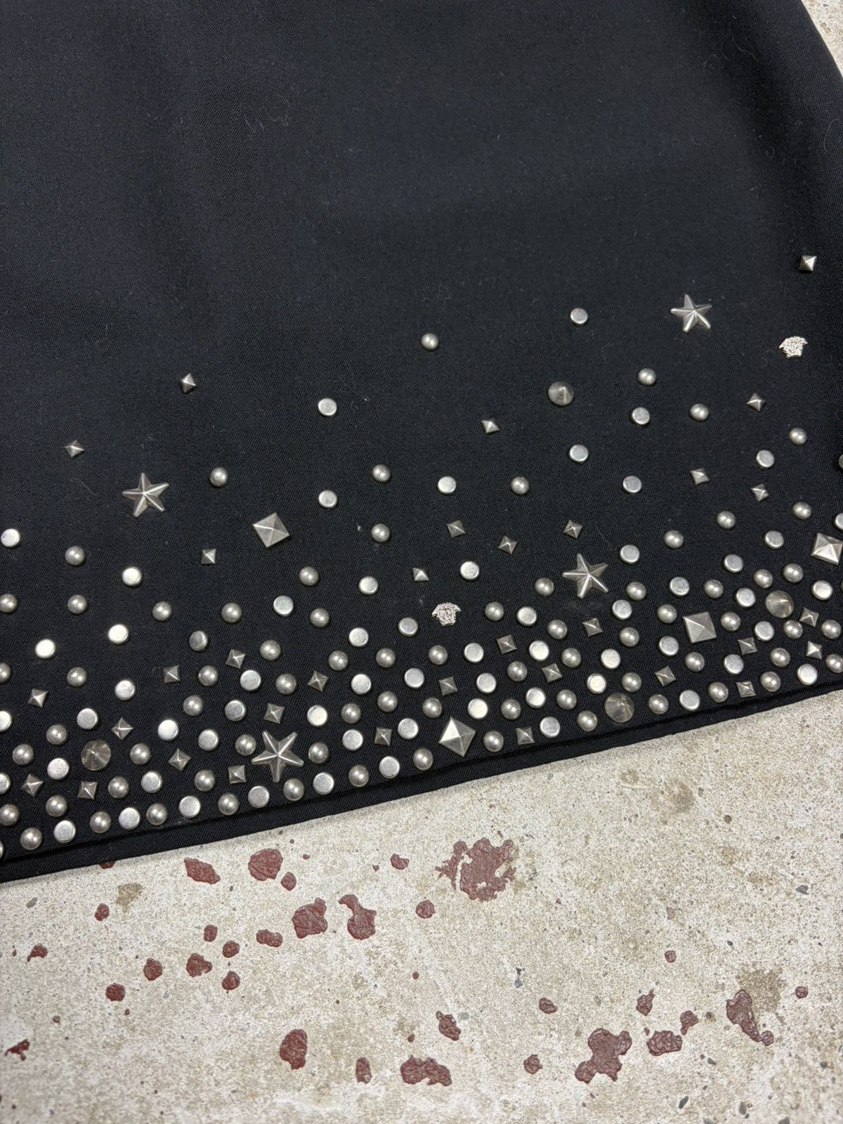 Versace Vintage 1990s Gianni Versace Wool Studs Medusa Logo Skirt Size 27" / US 4 / IT 40 - 3 Thumbnail