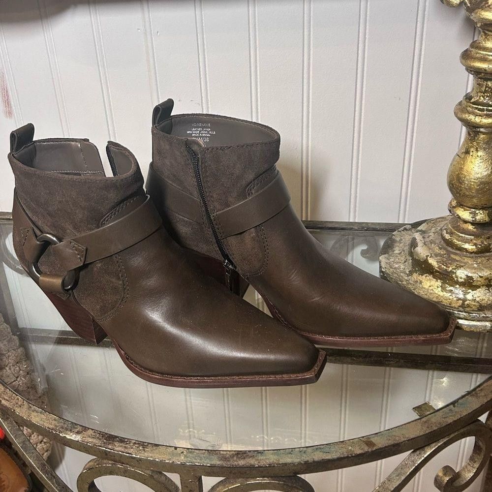 Vince Camuto Vince Camuto brown leather/suede Booties size 7.5 Size US 7.5 / IT 37.5 - 1 Thumbnail