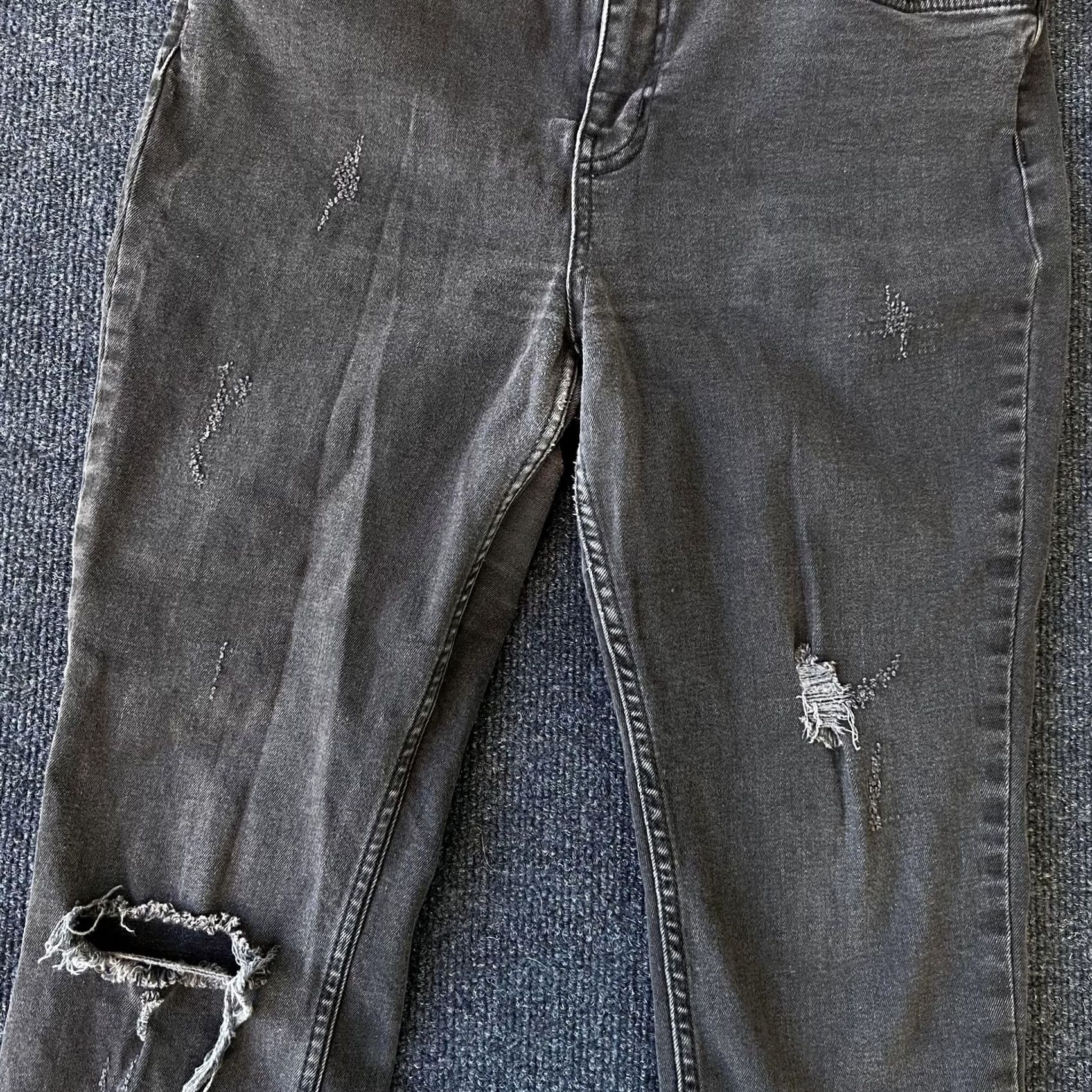 Free People VINTAGE Free People Jeans Womens Skinny 30 Black Distressed Raw Frayed Fringe OB5165135 Size 30" / US 8 / IT 44 - 2 Thumbnail