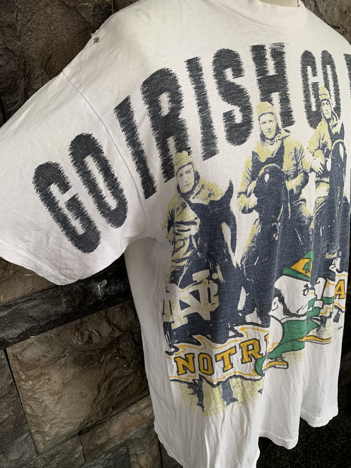 NFL Vintage 90s Notre Dame Fighting Irish Football T shirt Size US L / EU 52-54 / 3 - 4 Thumbnail