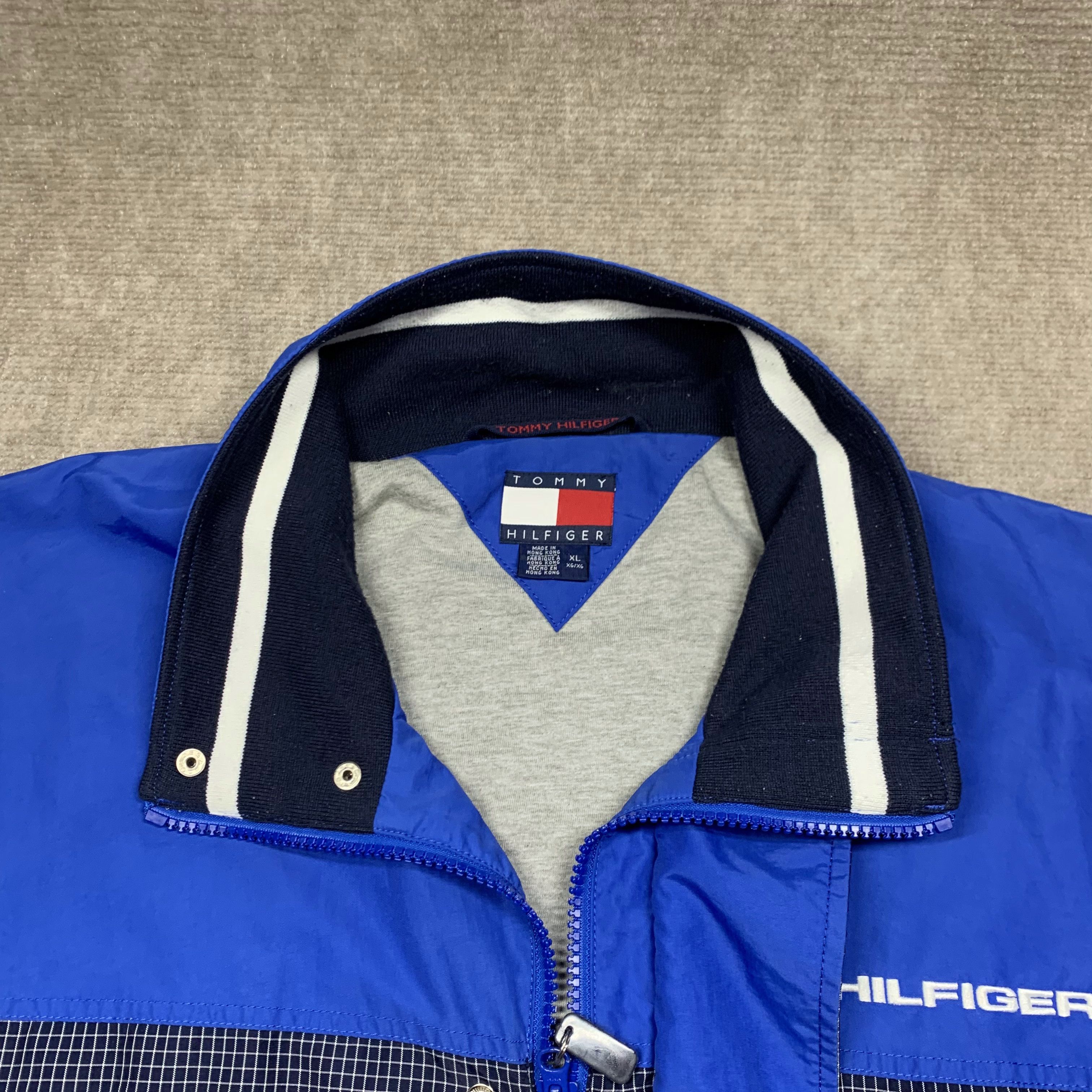 Tommy Hilfiger Vintage Tommy Hilfiger Windbreaker Mens XL Spell Out 90'S Size US XL / EU 56 / 4 - 6 Thumbnail