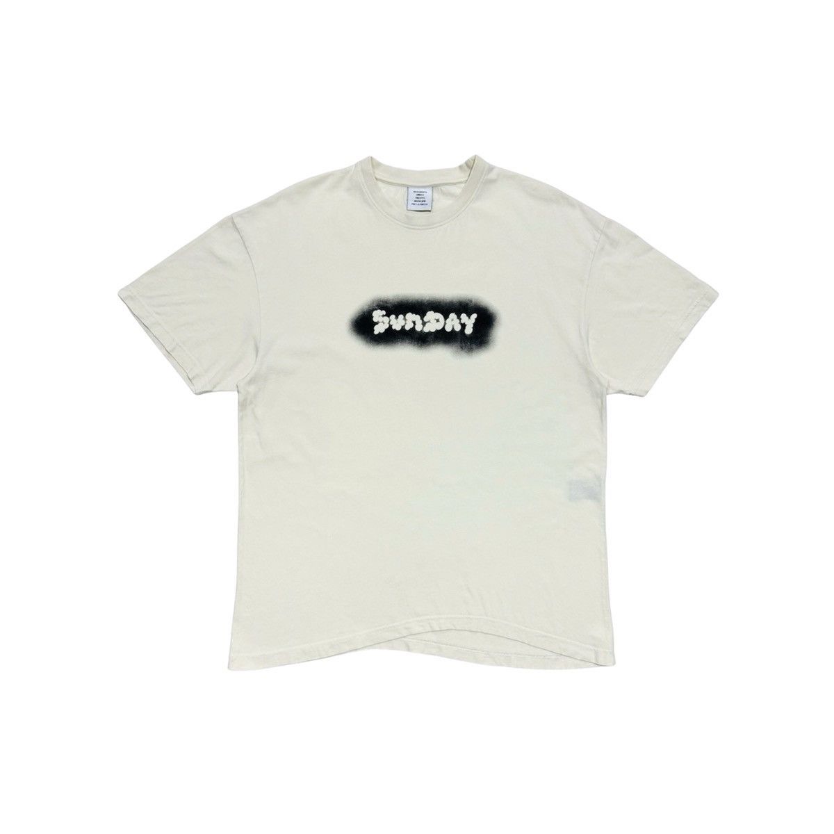 Vetements 19AW Sunday T-Shirt Size US S / EU 44-46 / 1 - 1 Thumbnail