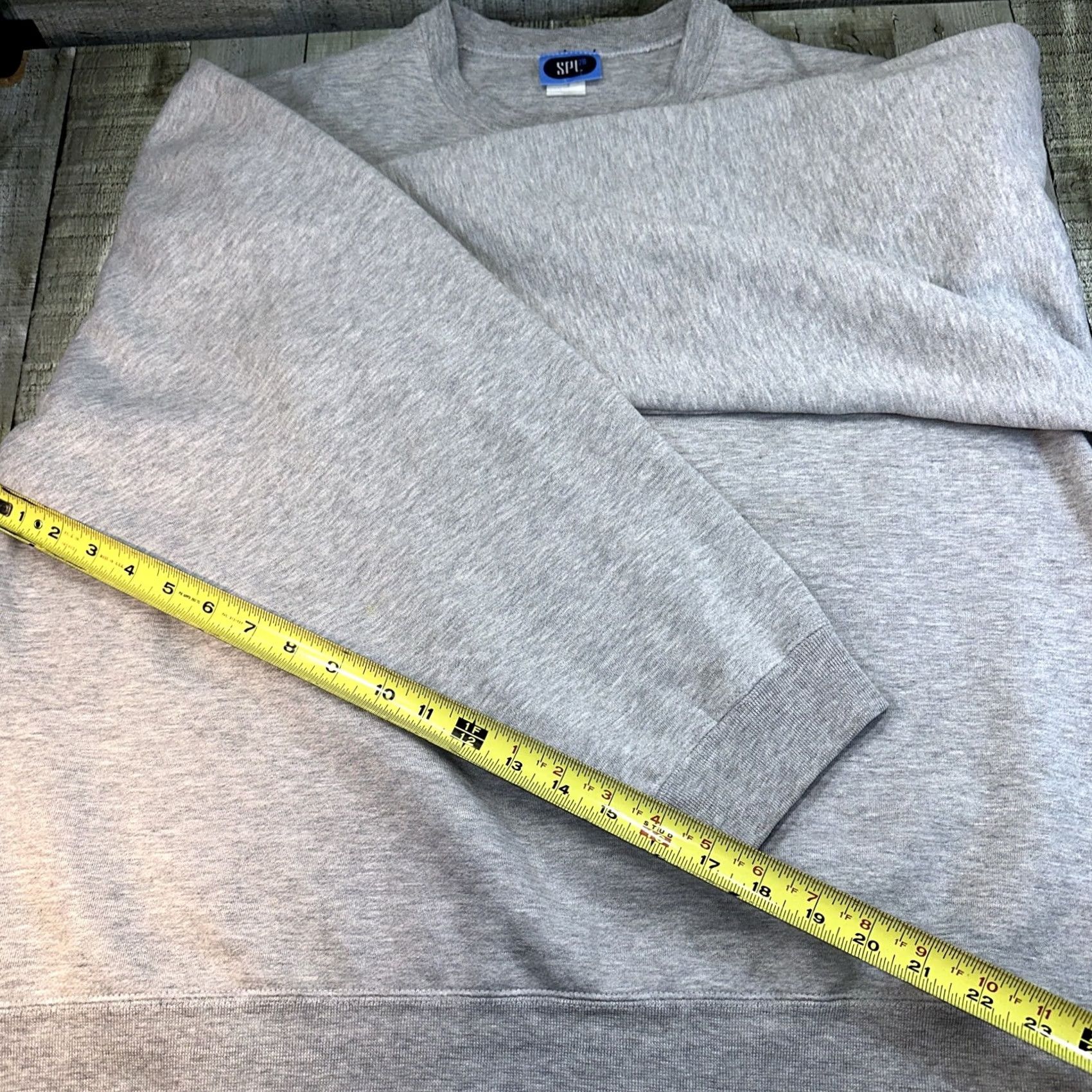 Nike VINTAGE Nike Sweatshirt 90s Embroidered Swoosh On Spl 28 Tag Men XL Gray Pullover Size US XL / EU 56 / 4 - 6 Thumbnail