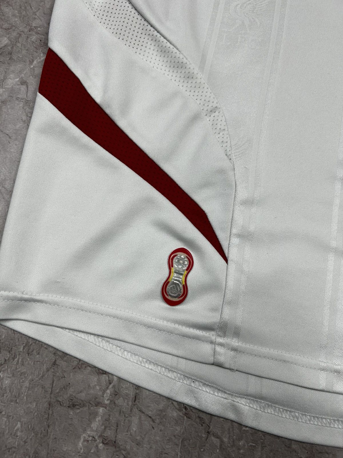 Adidas Adidas Liverpool 2007-2008 Jersey T- 5 shift Y2K style Size US L / EU 52-54 / 3 - 4 Thumbnail
