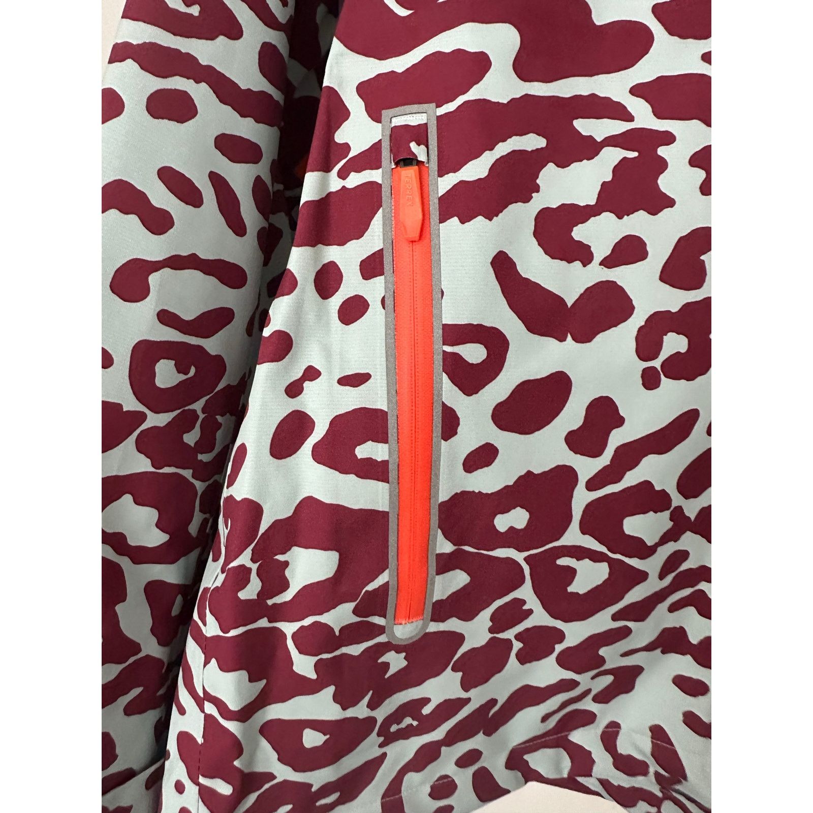Stella McCartney Adidas Terrex x Stella McCartney 2L Leopard Jacket - Size S Size US S / EU 44-46 / 1 - 5 Thumbnail