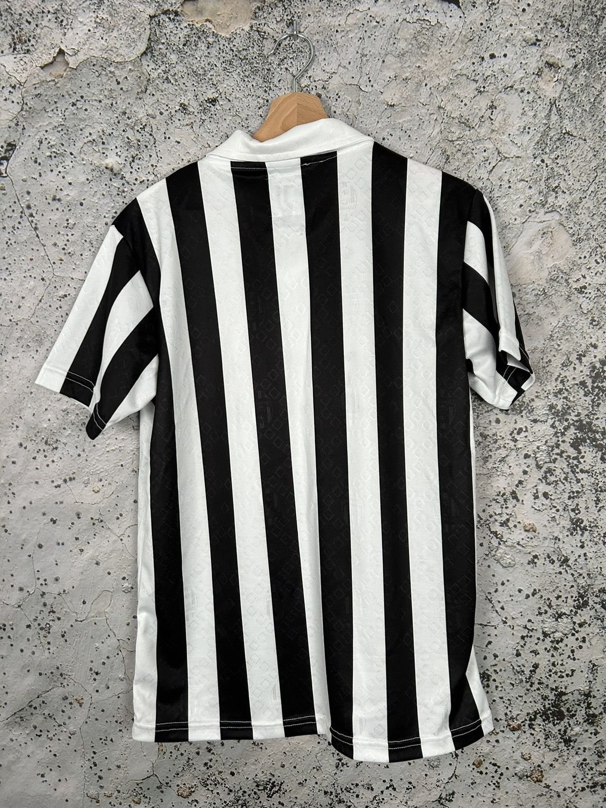 Vintage Juventus Turin Soccer Jersey Football Retro Vintage Hype Size US M / EU 48-50 / 2 - 4 Thumbnail