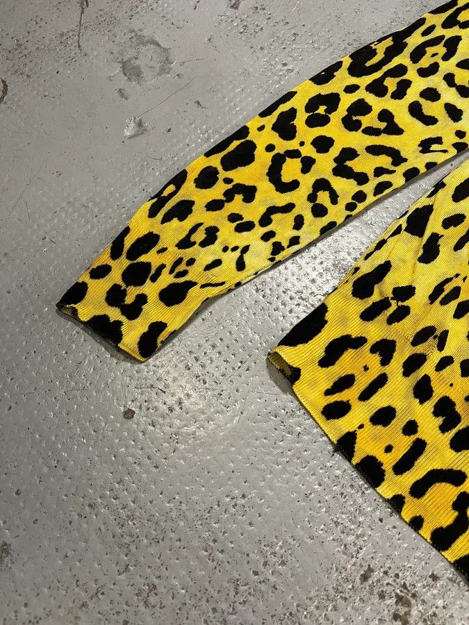 Dolce & Gabbana 2010s Dolce & Gabbana Leopard Black & Yellow Cardigan Size M / US 6-8 / IT 42-44 - 6 Thumbnail