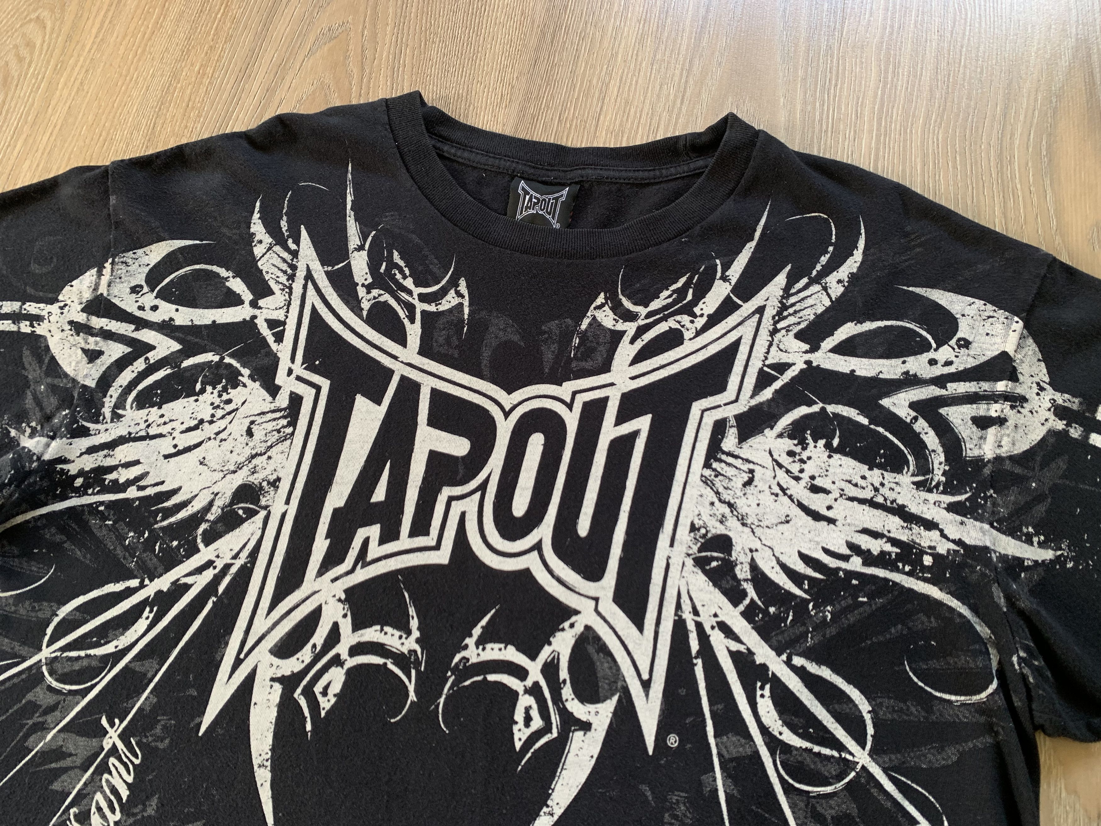 Tapout × Vintage Rare Tapout Vintage Overprint T Shirt Size US L / EU 52-54 / 3 - 4 Thumbnail