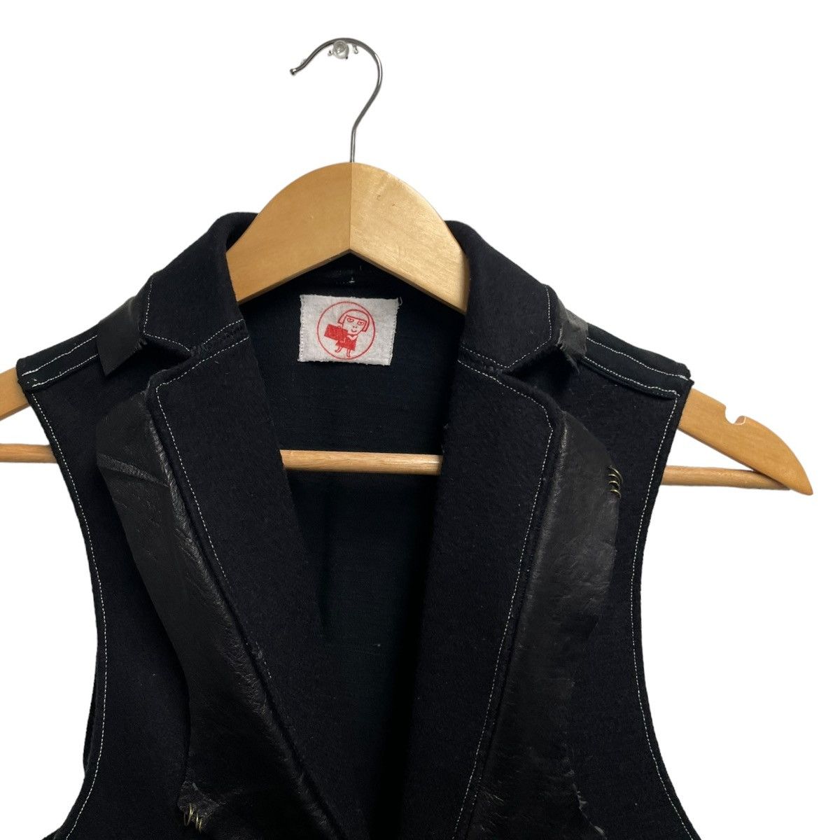 Designer Thaimai leather lapel vest Size 36S - 2 Thumbnail