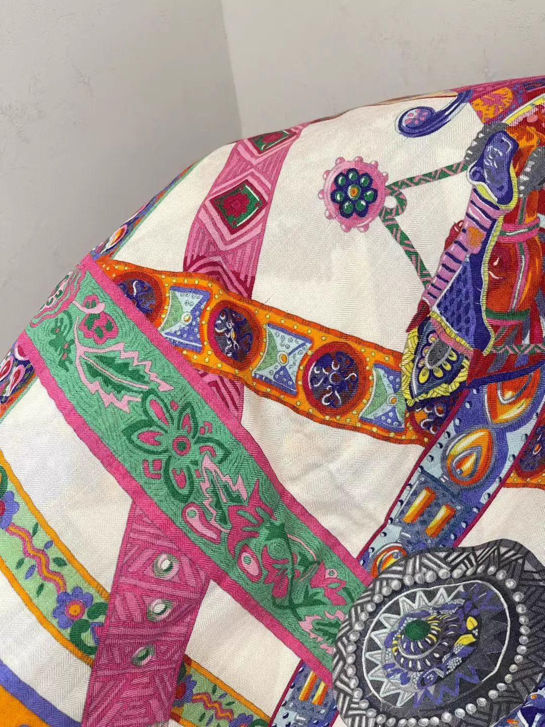 Hermes HERMES Unicorn Song Scarf 140x140 Tag Missing Tag cut off Size ONE SIZE - 2 Thumbnail