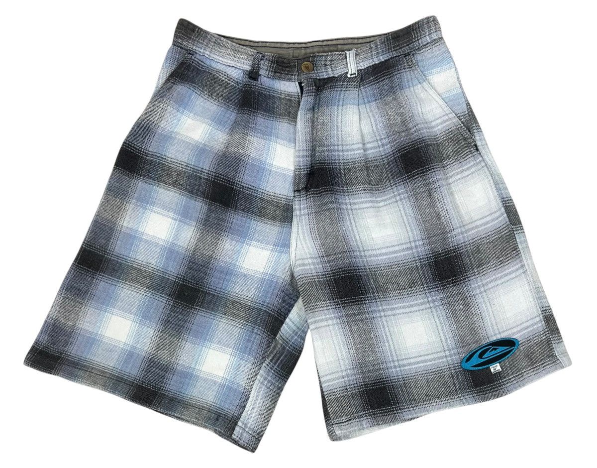Quiksilver × Vintage 90s Vintage Quiksilver Chicanos Plaid Short Size US 30 / EU 46 - 1 Thumbnail