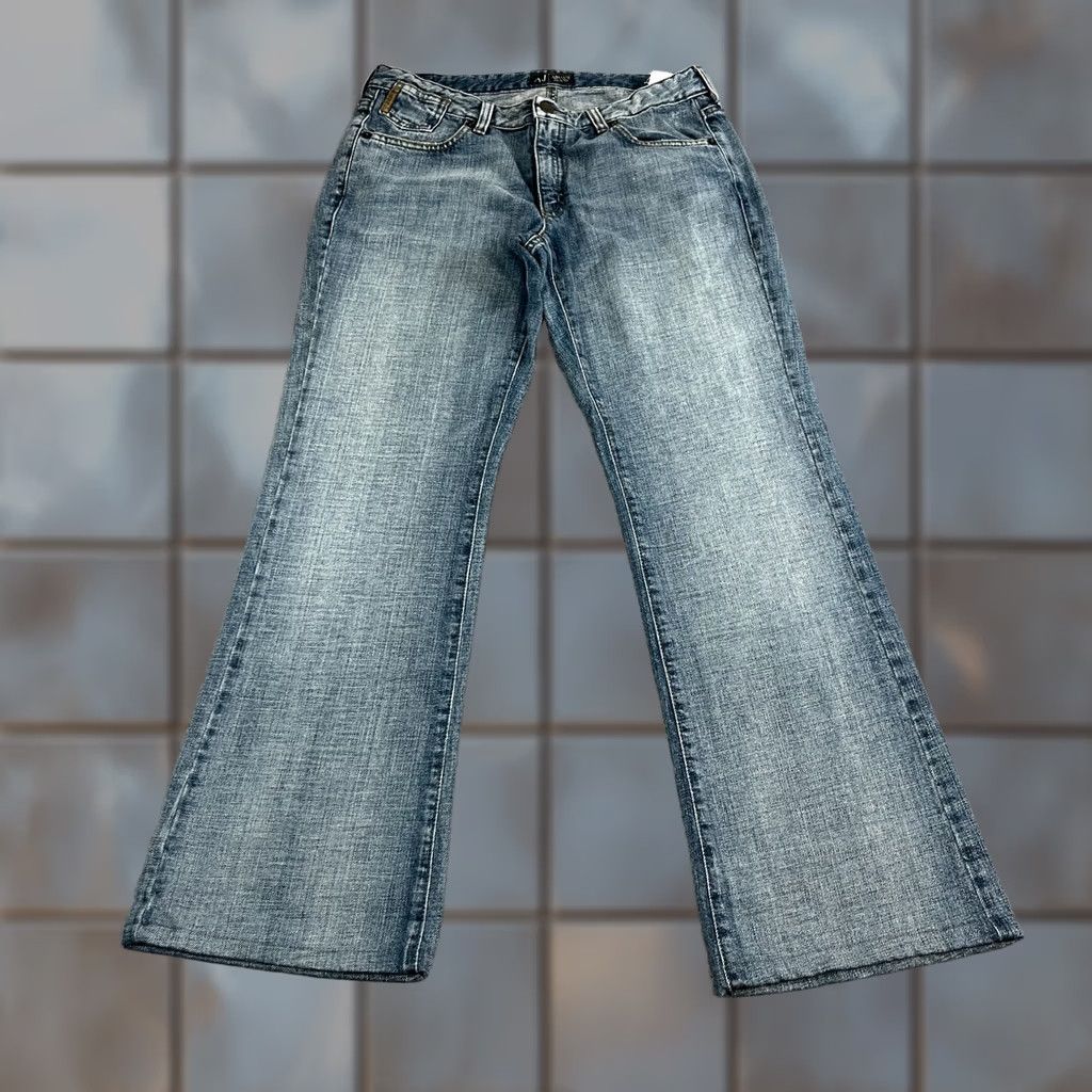 Vintage Armani Jeans Jeans Bootcut Light Wash 29 in Inside Leg 29 Regular Blue Womens Fit Stretch Mid Rise 10 UK 10 Size 32" / US 10 / IT 46 - 1 Thumbnail