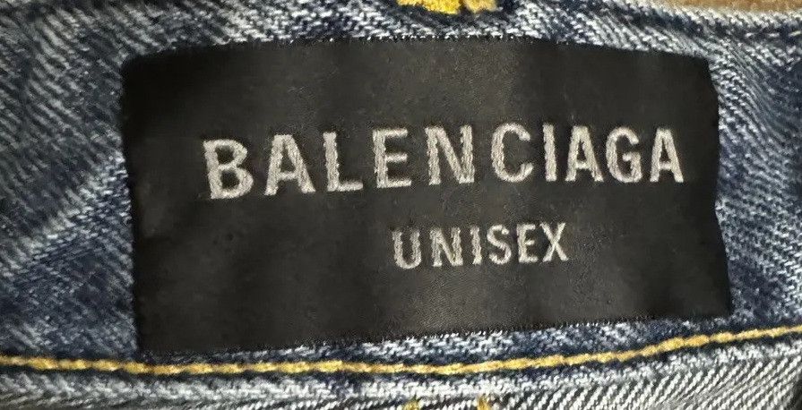 Balenciaga Balenciaga Graffiti Shorts Size US 30 / EU 46 - 4 Thumbnail