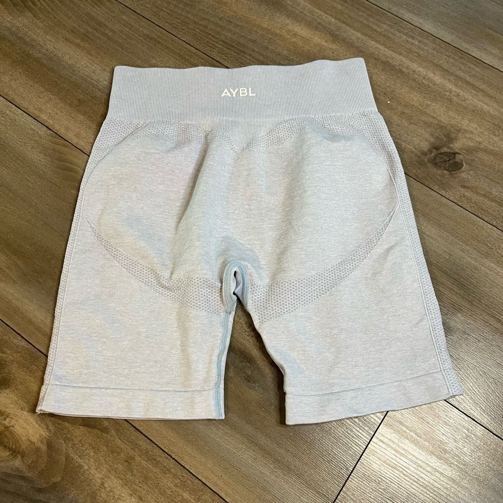 Gymshark Aybl Light Blue Activewear Biker Shorts Women Medium Bin G-3 Size 27" / US 4 / IT 40 - 4 Thumbnail