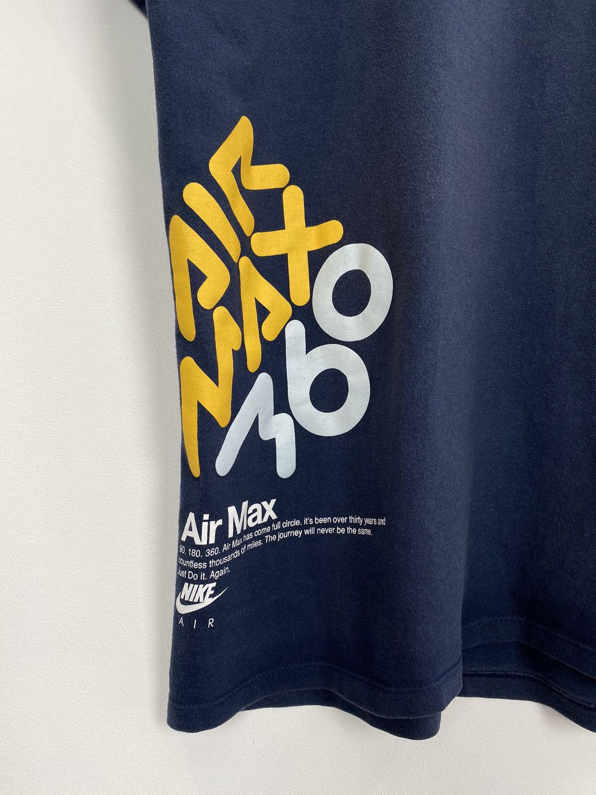 Vintage Vintage Nike Air Max 360 Short Sleeve T-shirt Size L Blue Size US L / EU 52-54 / 3 - 3 Thumbnail