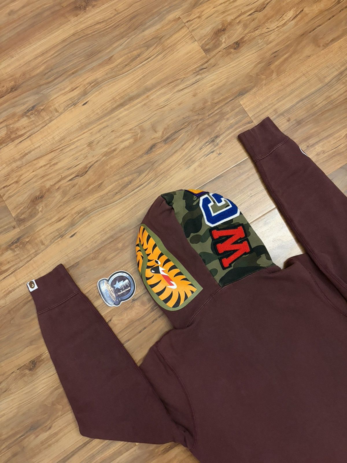 Bape Bape Burgundy / Green Camo Shark Full Zip Hoodie Size US S / EU 44-46 / 1 - 9 Thumbnail