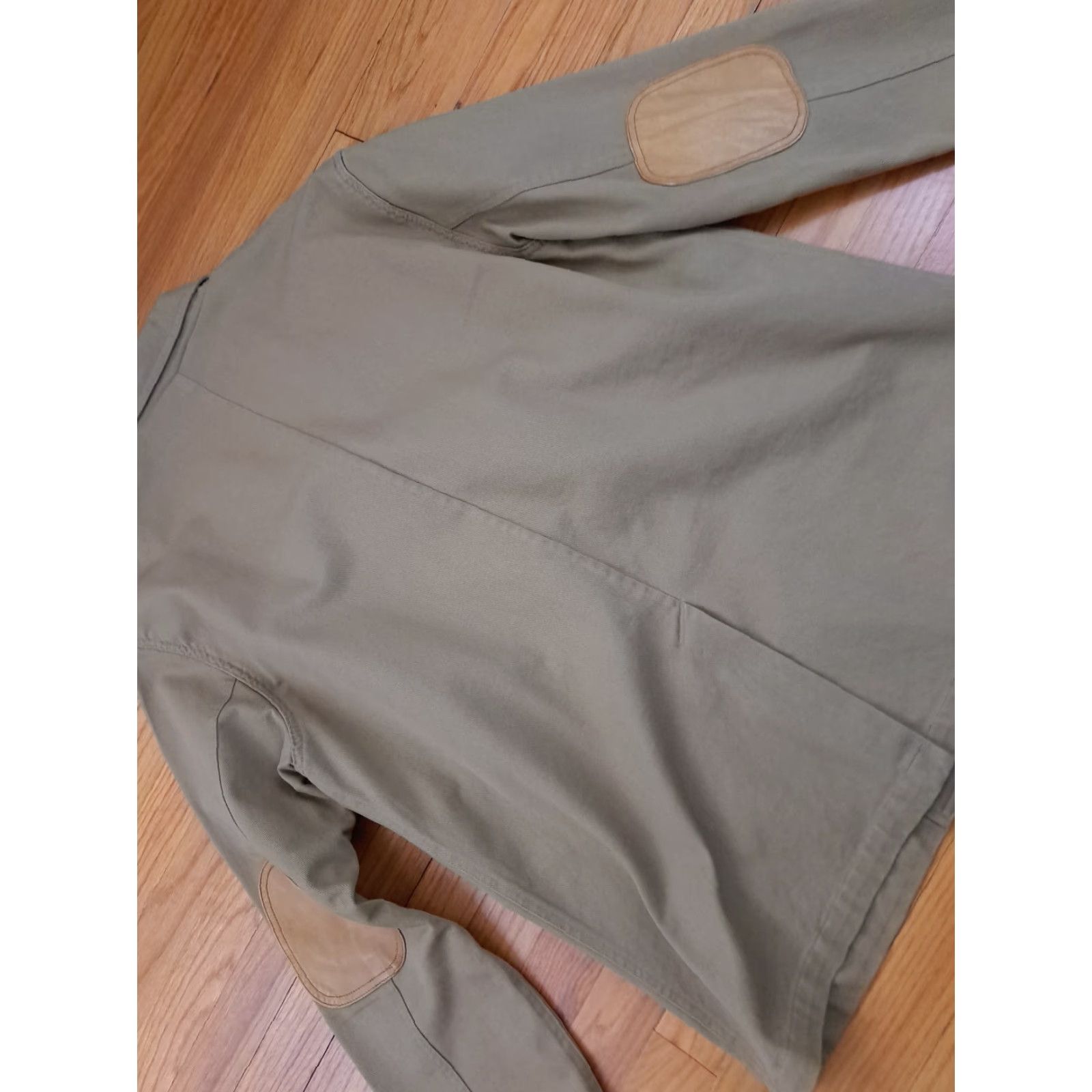 Orvis VINTAGE Orvis Coat Barn Coat Men Large Khaki Beige Canvas Pockets Elbow Patches Outdoor 34in long 25in pit to pit Size US L / EU 52-54 / 3 - 8 Thumbnail