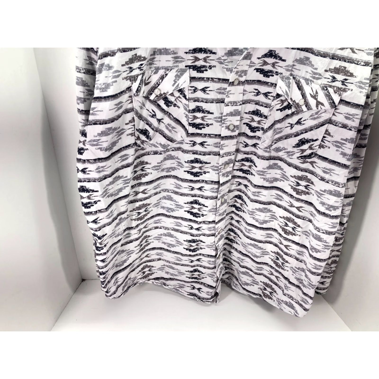 Vintage Panhandle Slim Rough Stock Shirt Mens XL White Black Aztec Snap Front Western Long Sleeve 100% Cotton Button-Up Size US XL / EU 56 / 4 - 5 Thumbnail