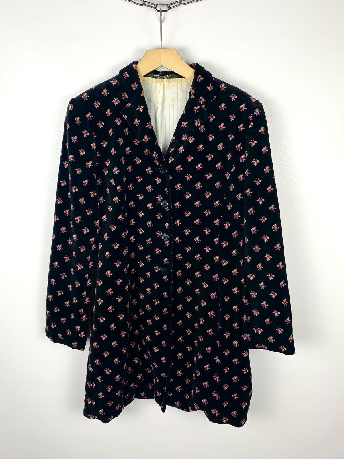 Laura Ashley Vintage Laura Ashley Floral Velour Coat Ladies Sz UK12 Size M / US 6-8 / IT 42-44 - 1 Thumbnail