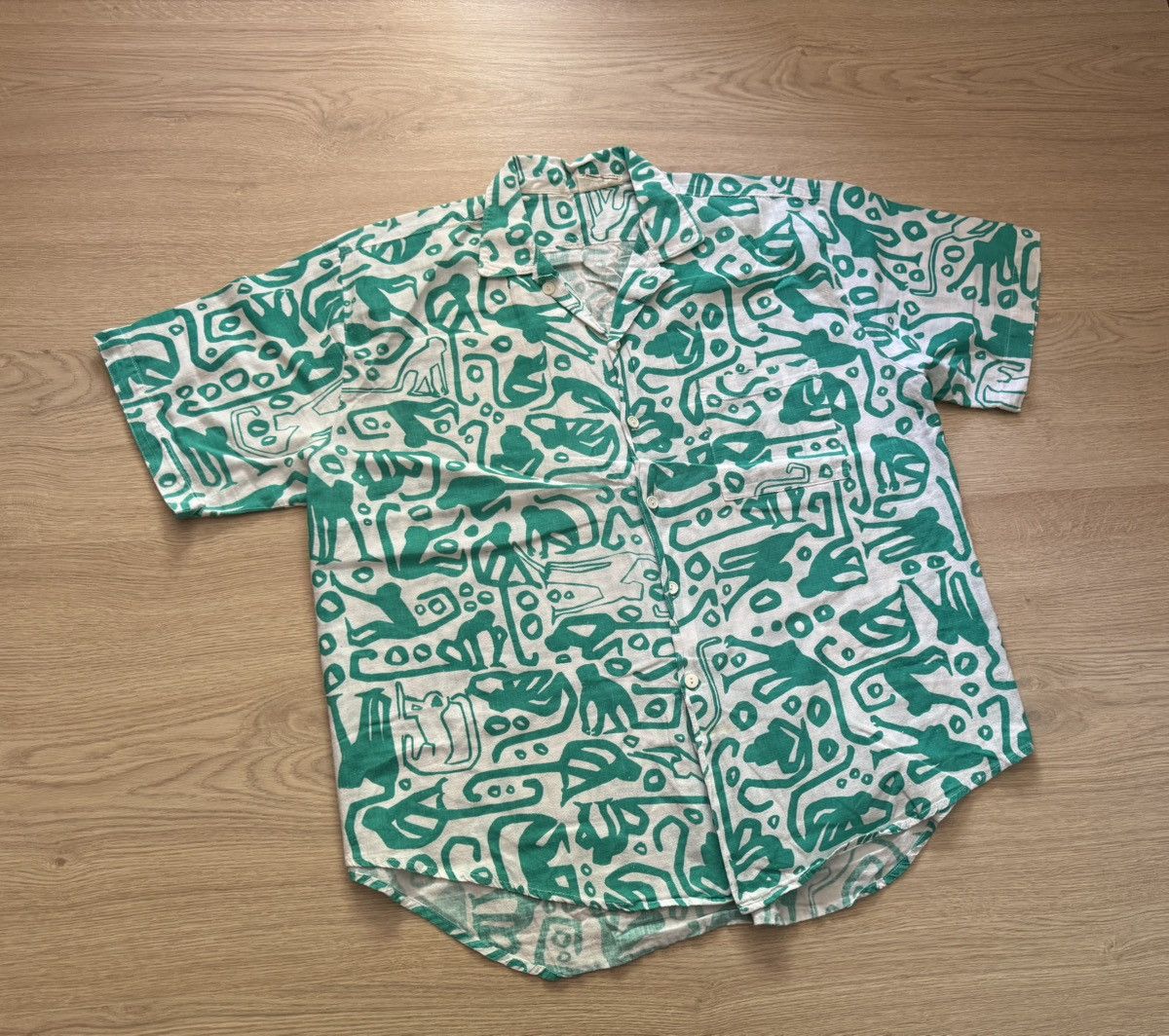 Vintage Vintage 80s Hawaiian Hand Made Monkey Over Print Baggy Shirt Size US XL / EU 56 / 4 - 1 Thumbnail