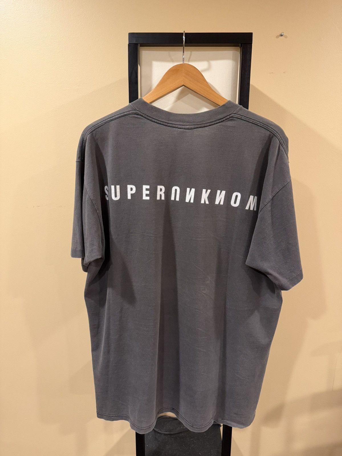 Vintage Vintage SOUNDGARDEN SUPERUNKNOWN Brockum Tag Faded T-Shirt Size US XL / EU 56 / 4 - 2 Thumbnail