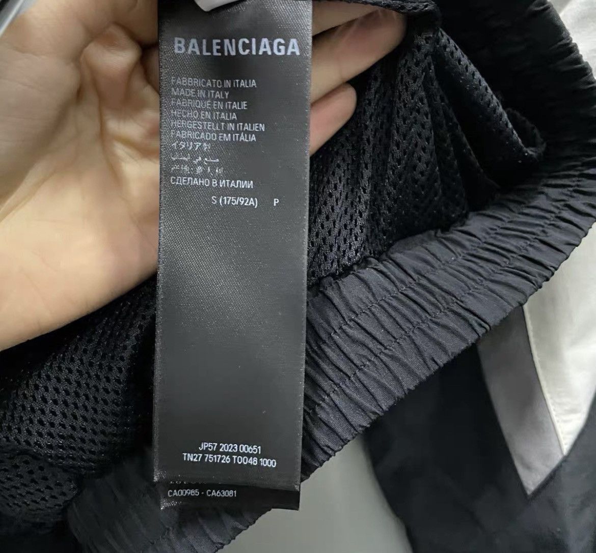 Balenciaga Balenciaga latest black loose stand up collar zipper jacket Size US S / EU 44-46 / 1 - 5 Thumbnail