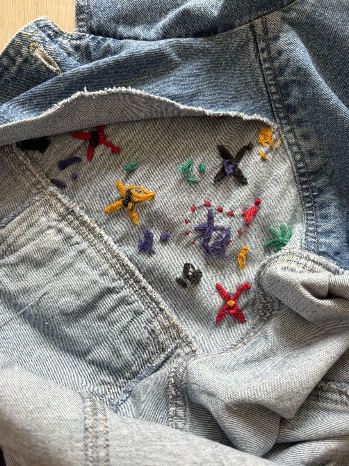 Vintage 90s Claus Sport Denim Jacket Custom Hand Embroidery Sz L Size L / US 10 / IT 46 - 7 Thumbnail