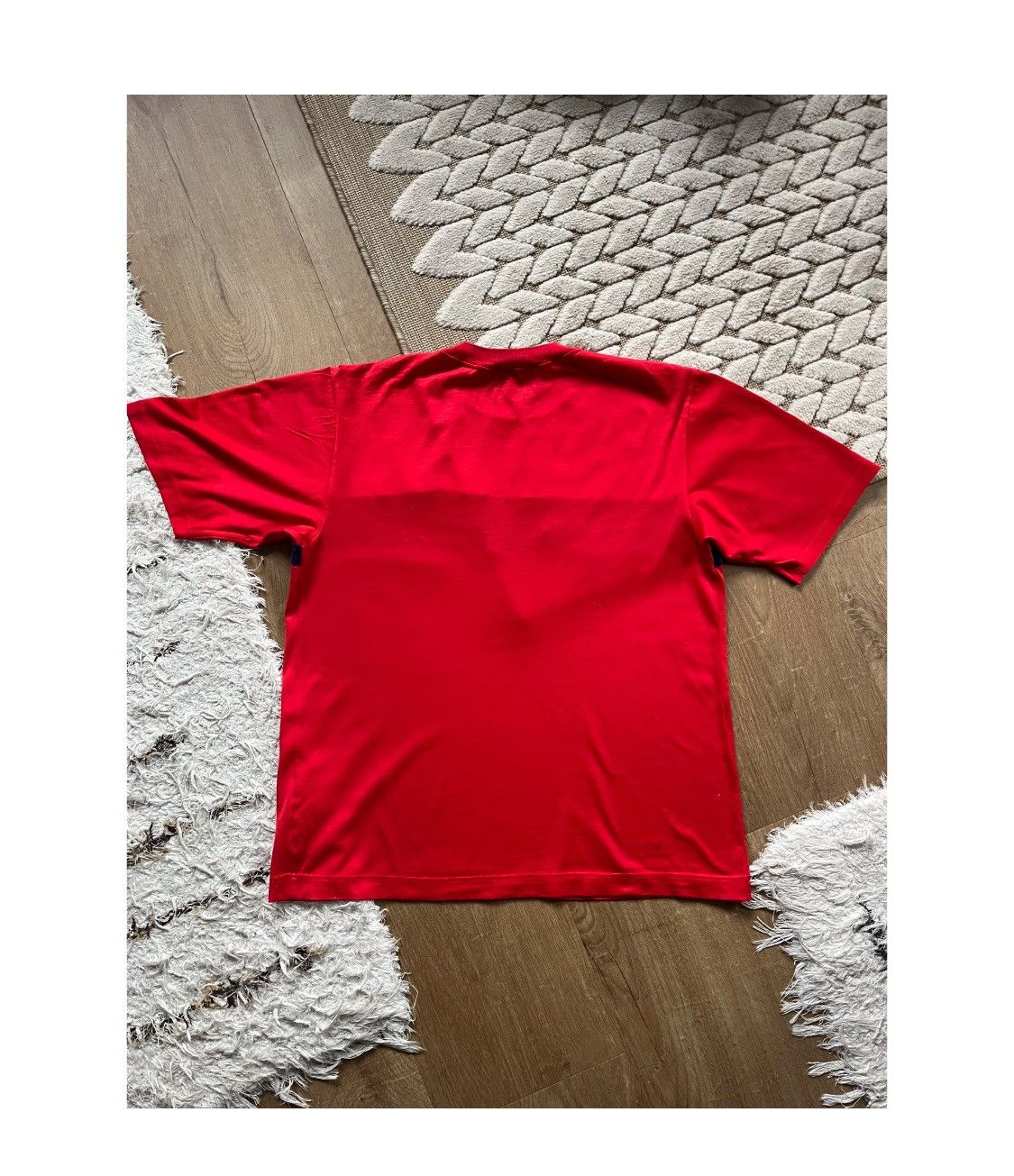 Celine Vintage Celine Paris Red Tshirt with a navy panel Emroidered Size US M / EU 48-50 / 2 - 7 Thumbnail