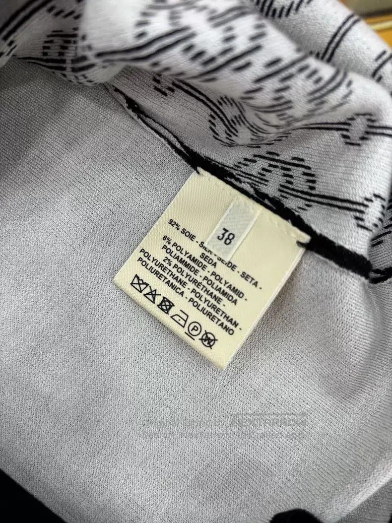 Hermes Hermes Black and white chain patterned pieced short-sleeve Size XS / US 0-2 / IT 36-38 - 4 Thumbnail