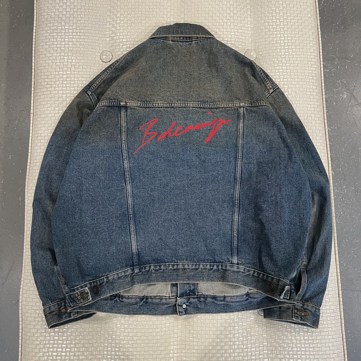 Balenciaga × Streetwear Balenciaga script logo mud wash oversized denim ...