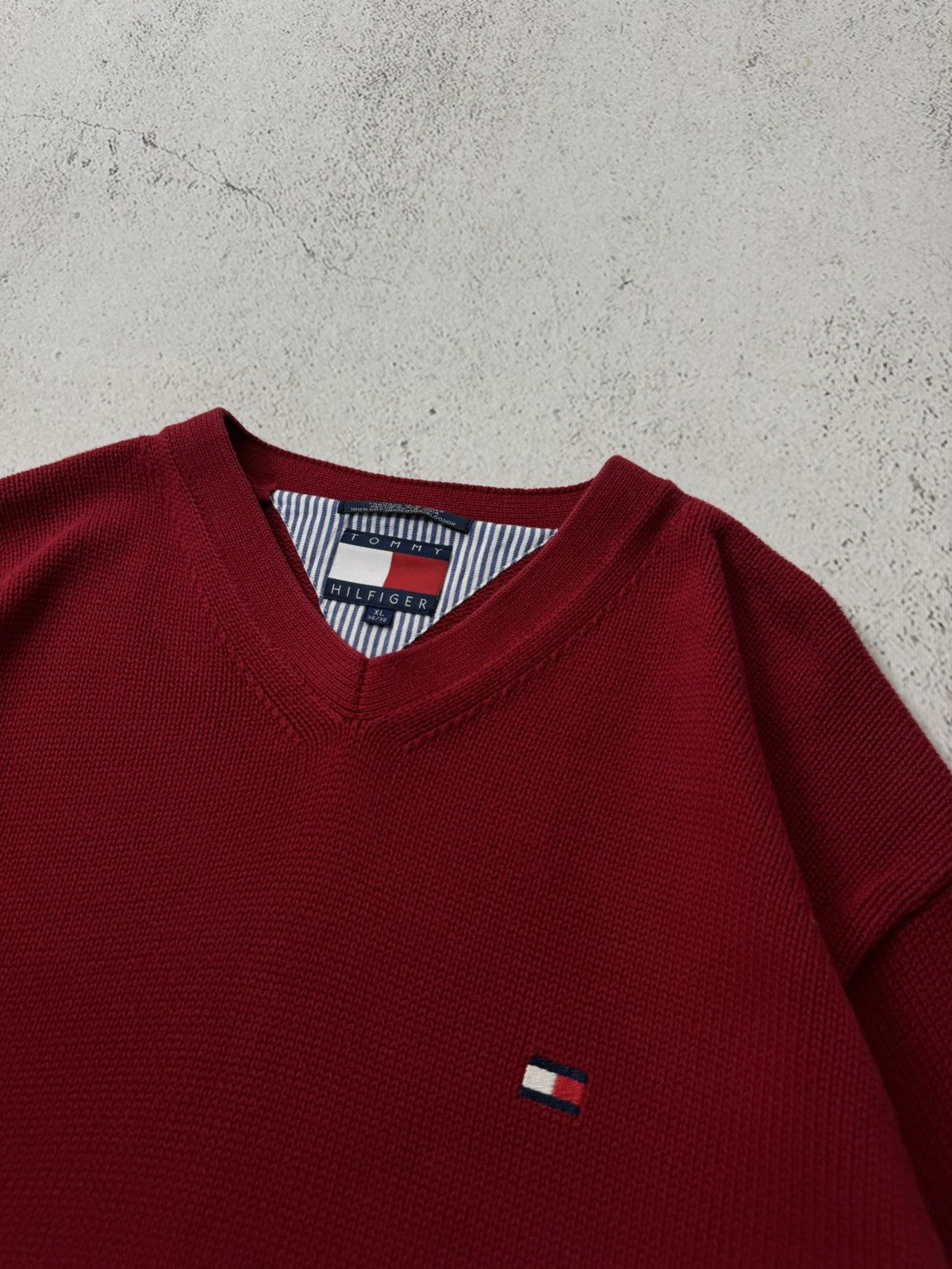 Tommy Hilfiger × Vintage Tommy Hilfiger Vintage V Neck Sweater Size US L / EU 52-54 / 3 - 4 Thumbnail