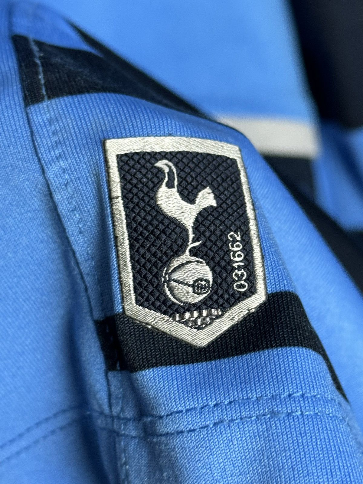 Under Armour Tottenham Hotspur 15/16 Away Football Jersey Size US XL / EU 56 / 4 - 5 Thumbnail