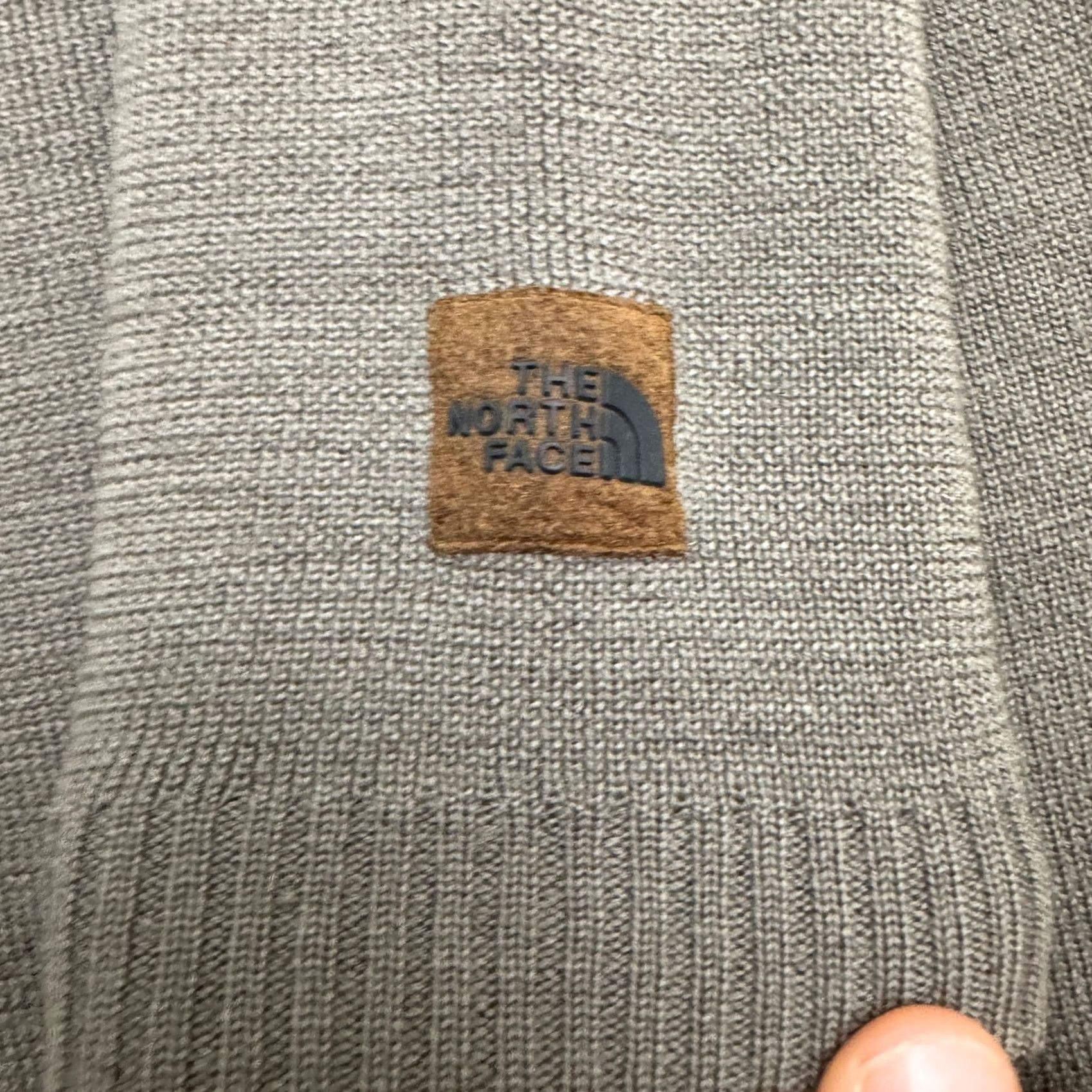 The North Face VINTAGE The North Face Wool Sweater Mens Medium Brown V-Neck Pullover Size US M / EU 48-50 / 2 - 4 Thumbnail